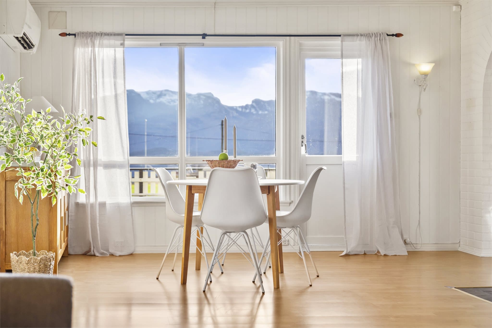 Utgang fra stuen til veranda