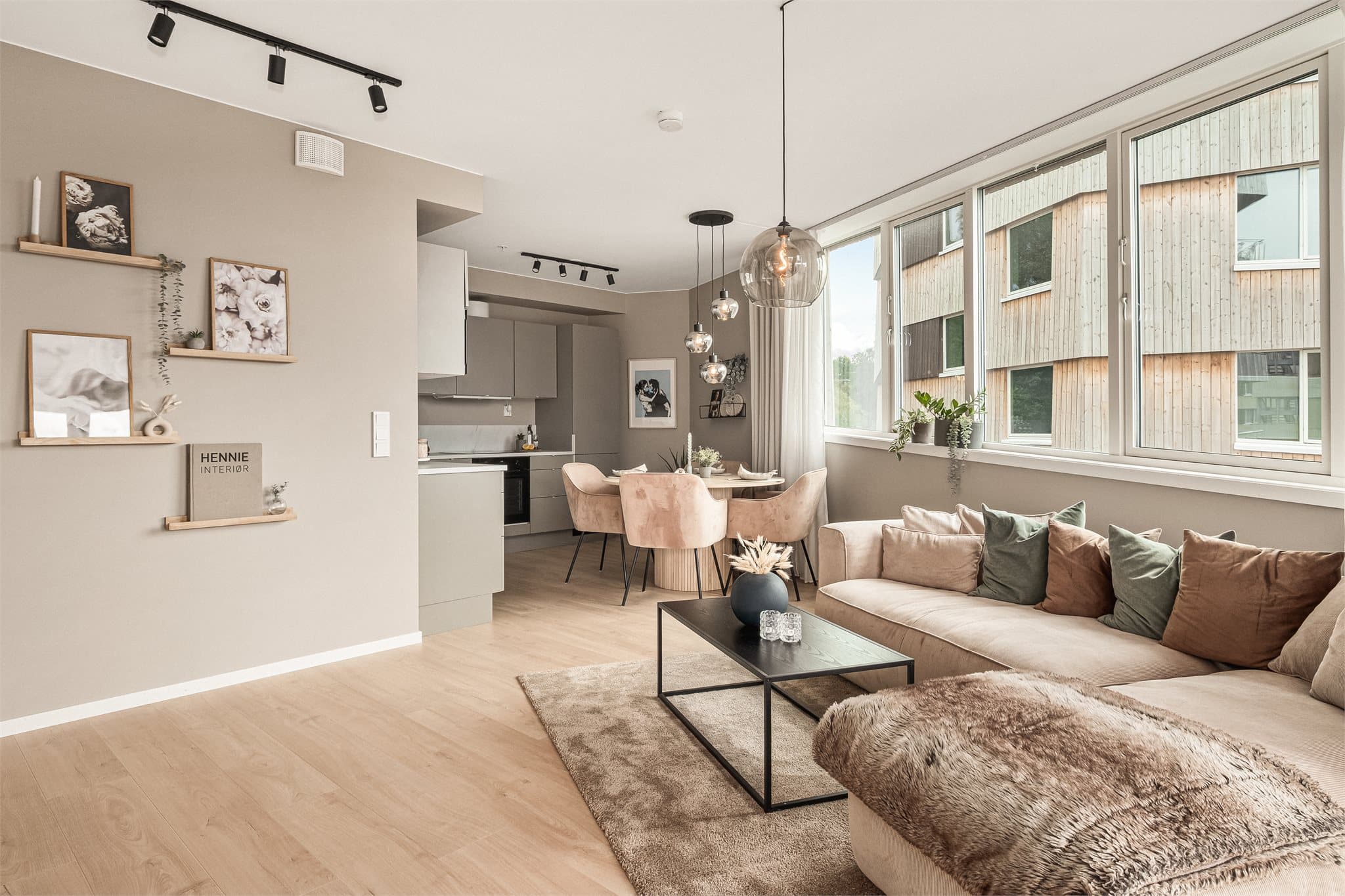 Det er innlagt fiber i leiligheten.