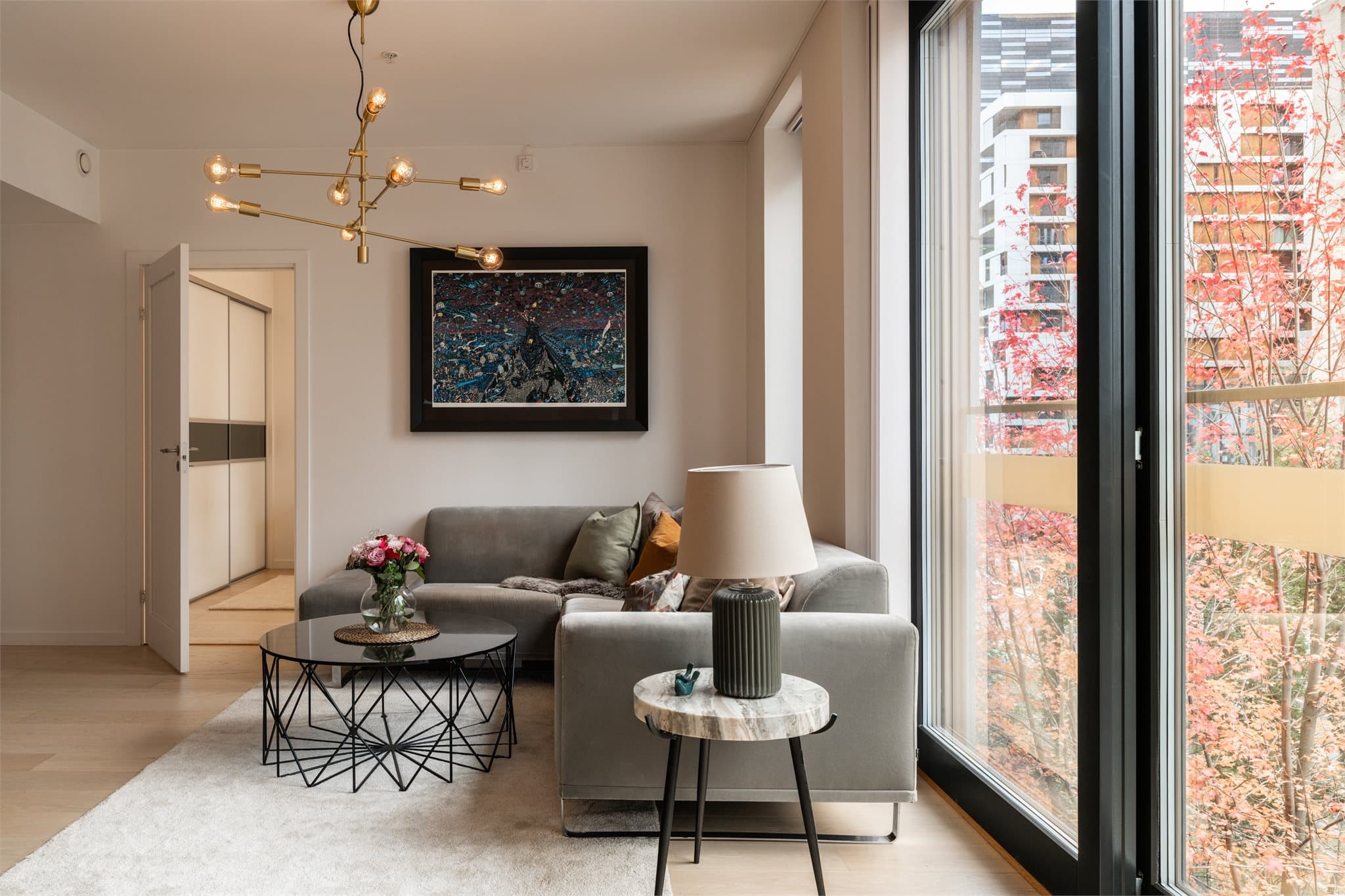 I stuen har man en skyvedørløsning dersom man ønsker å lufte ekstra.