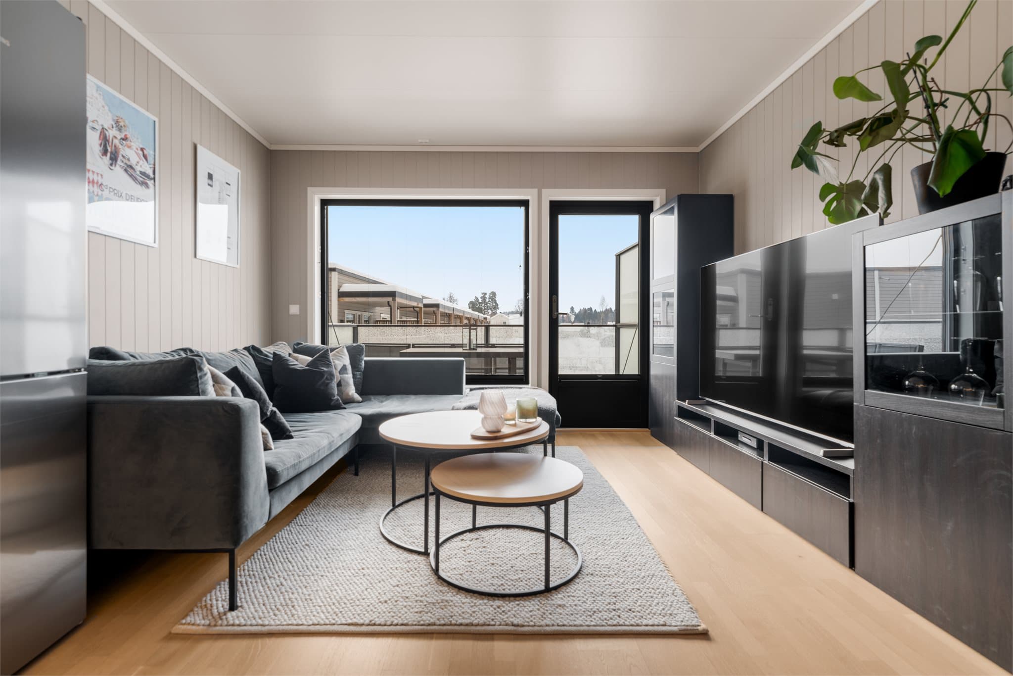 Moderne og lys leilighet