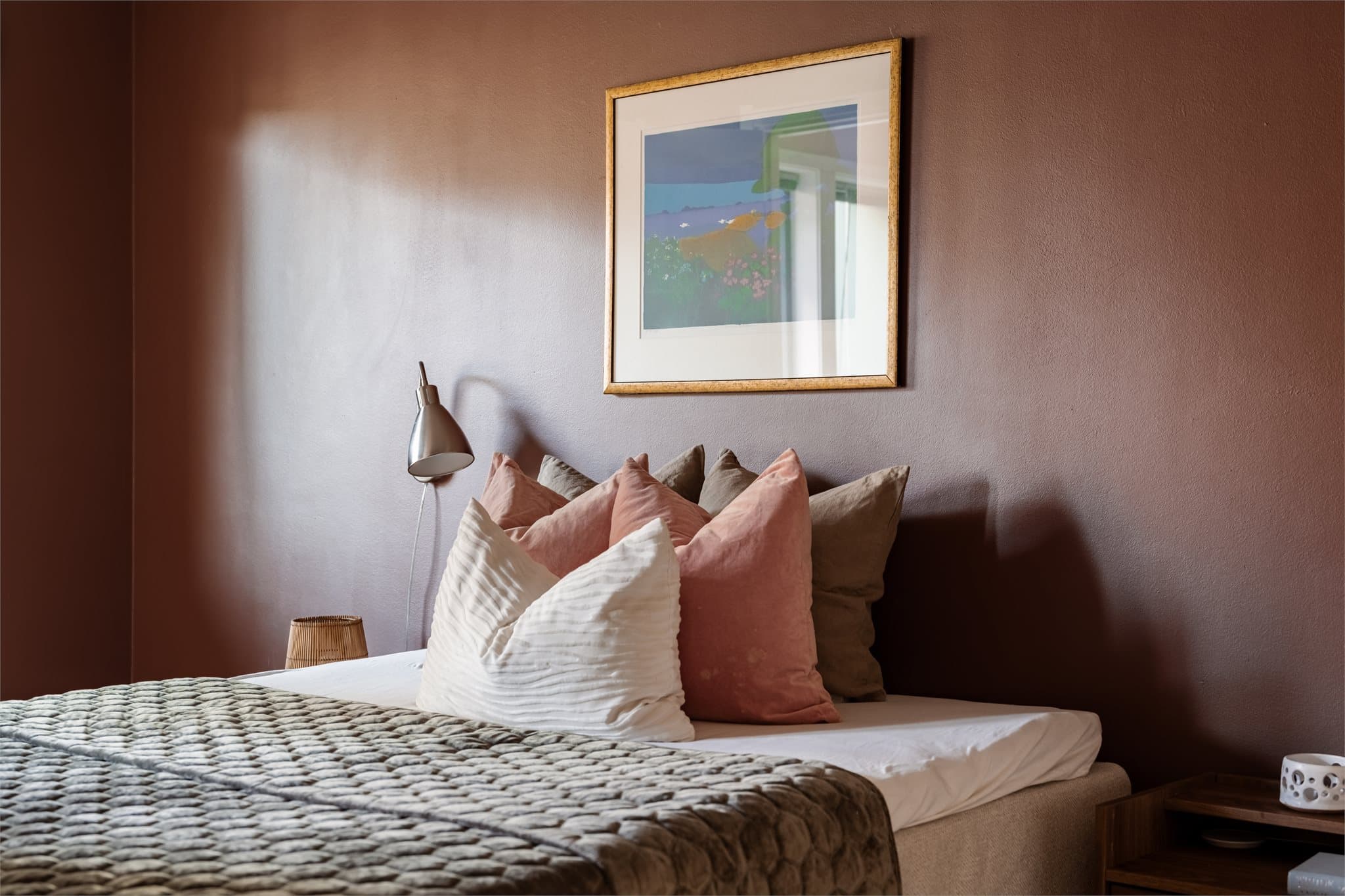 Vinduene fra byggeåret har trerammer og isolerglass.