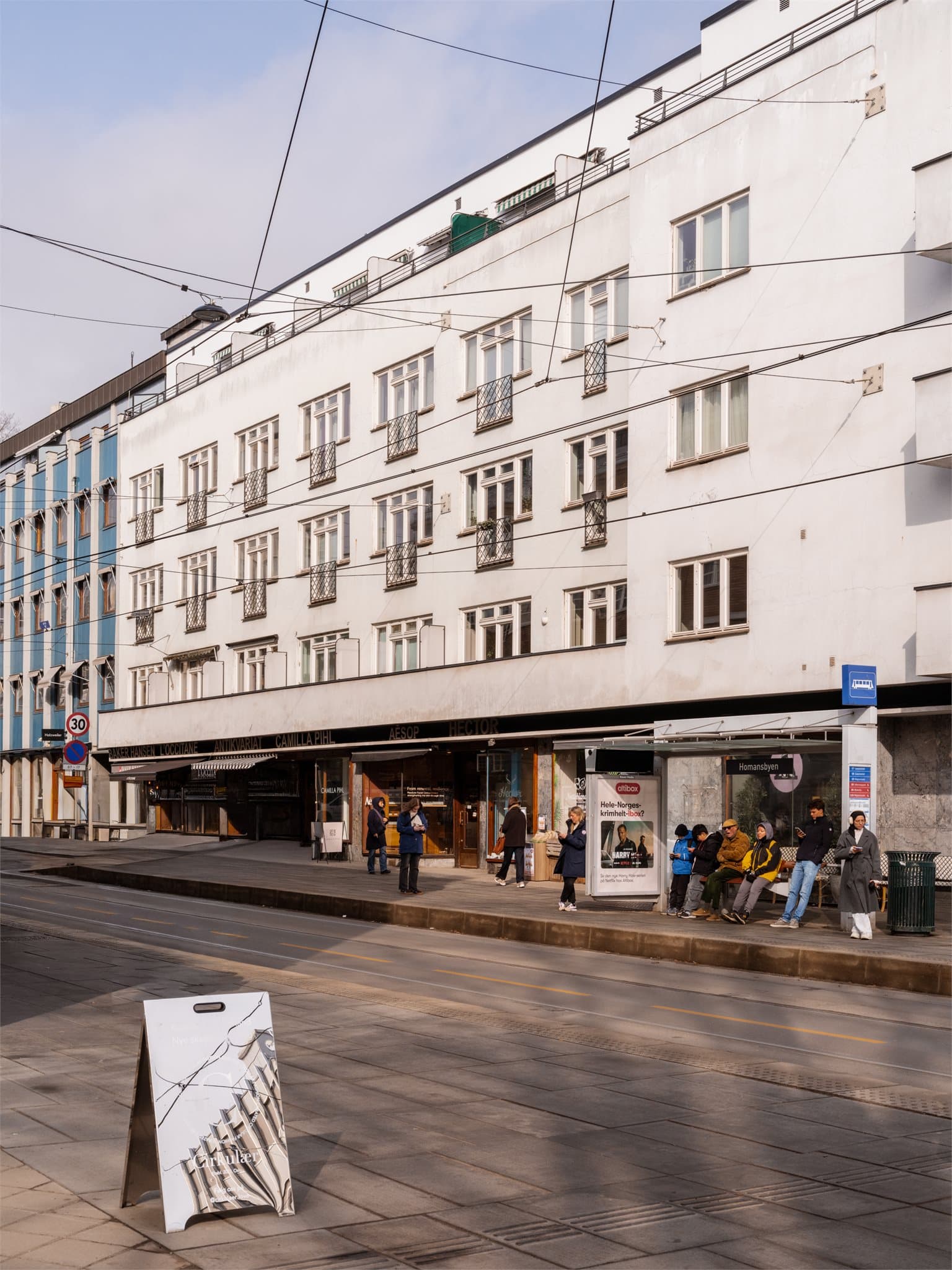 Attraktiv og meget sentralt beliggende i Oscars gate.