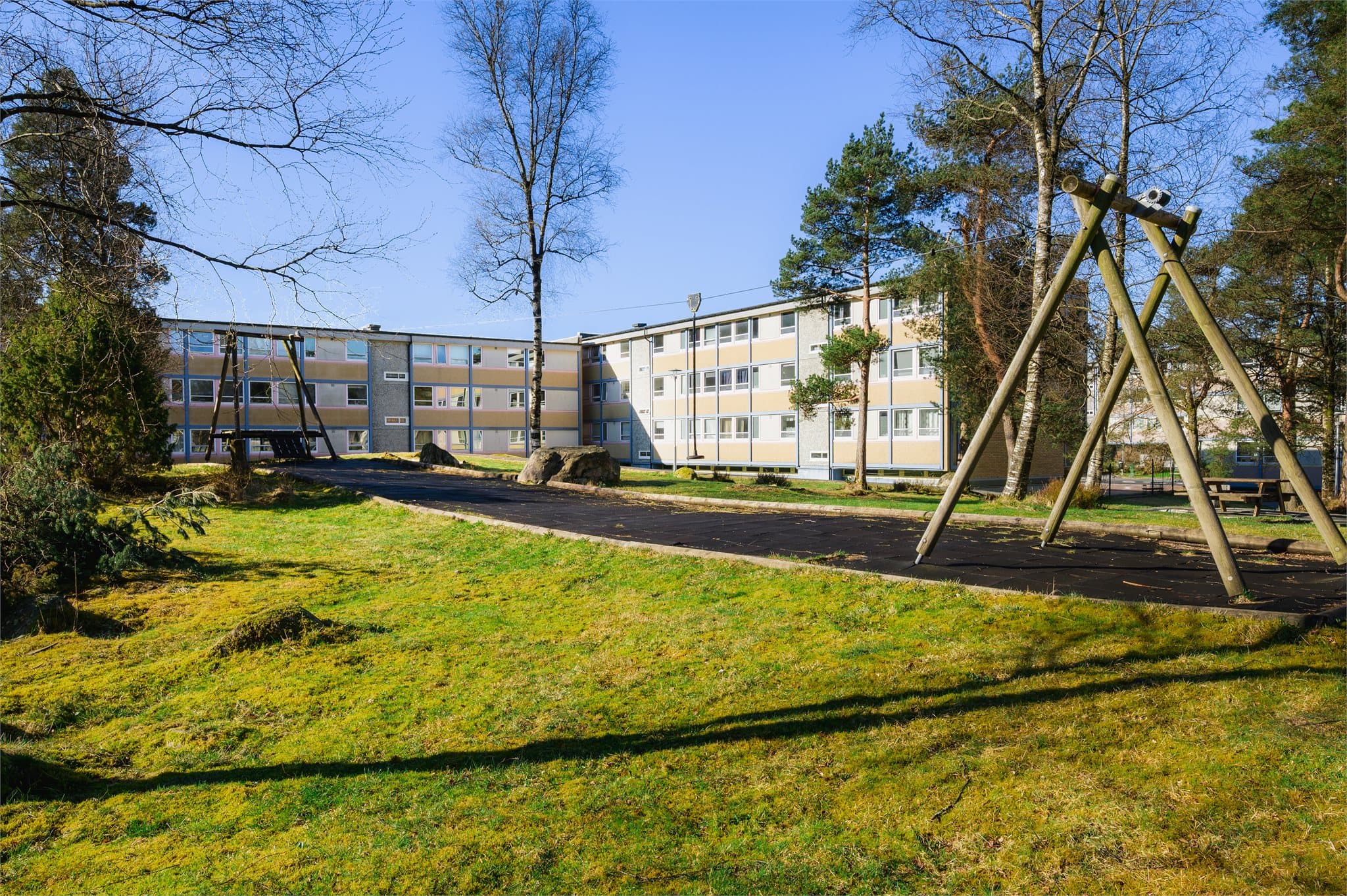 - Gangavstand til dagligvarebutikker og til Oasen senter der man finner et bredt handle- og servicetilbud -