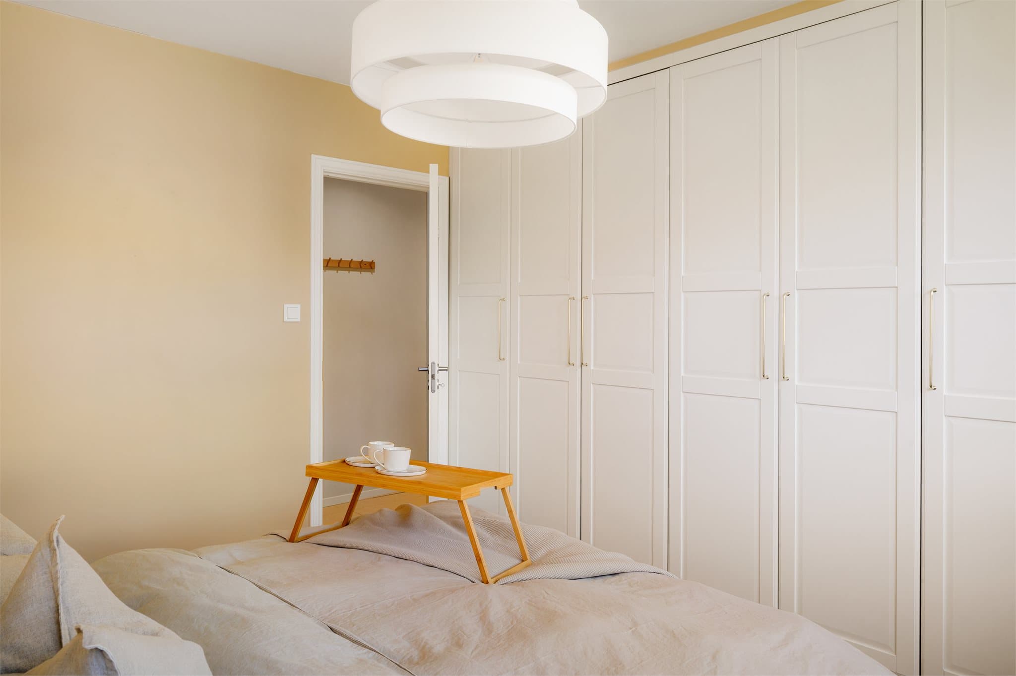 - Andelen disponerer også tre eksterne boder i underetasjen på hhv. 4m², 4m² og 1m² -