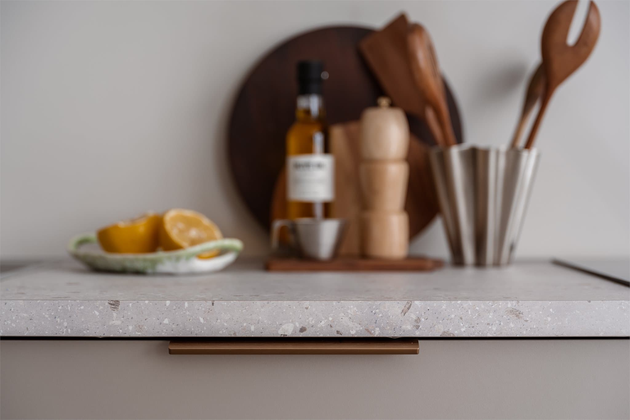 Detaljer fra kjøkkenet.