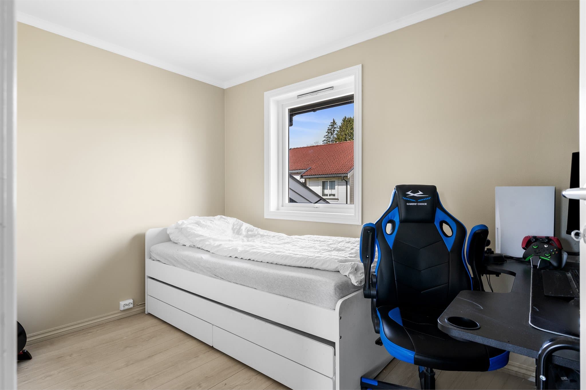 Alle tre soverommene er i 2. etasje.