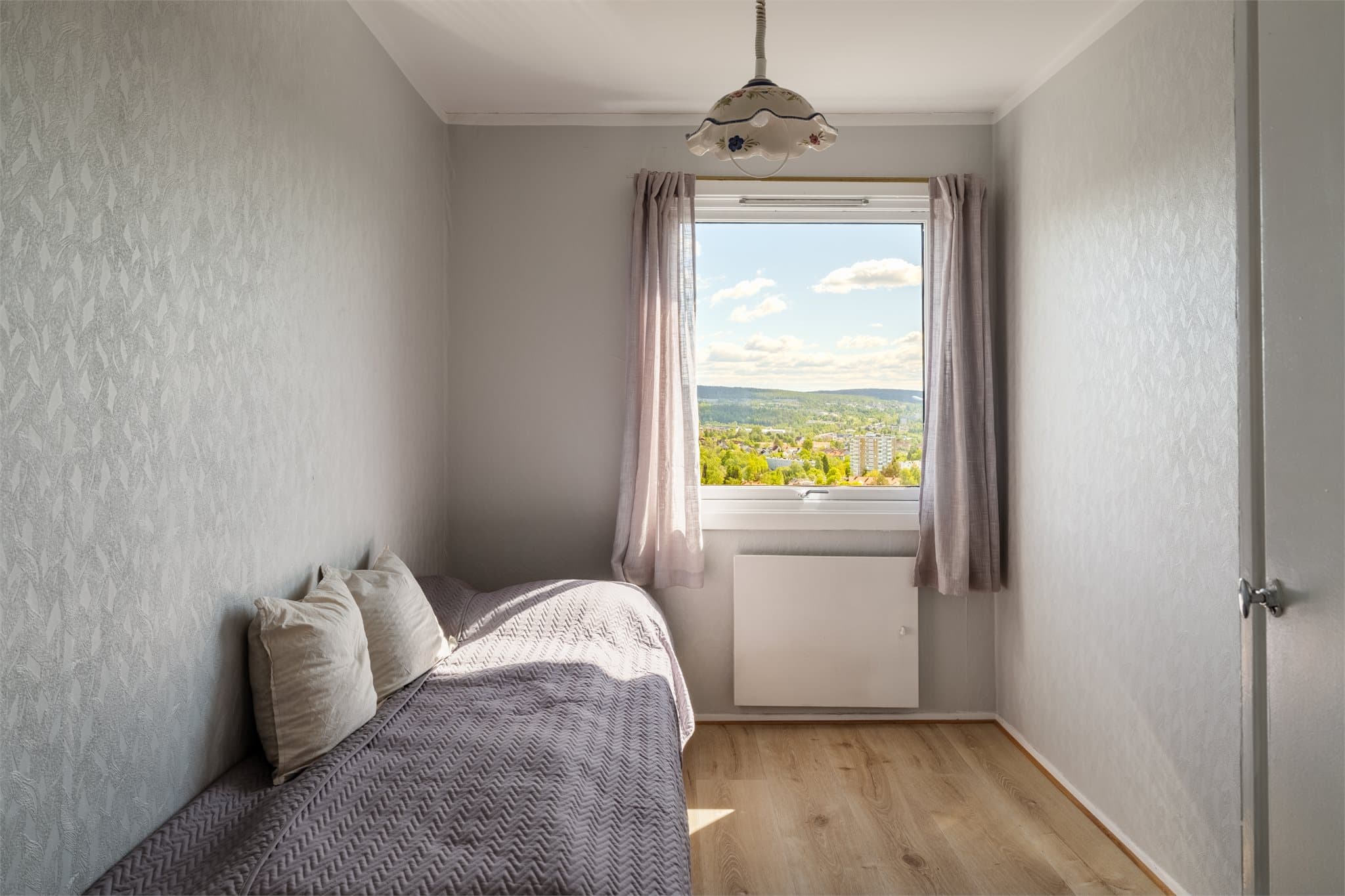 Soverom 2 med mange bruksmuligheter - hva med et barnerom eller gjesterom?
