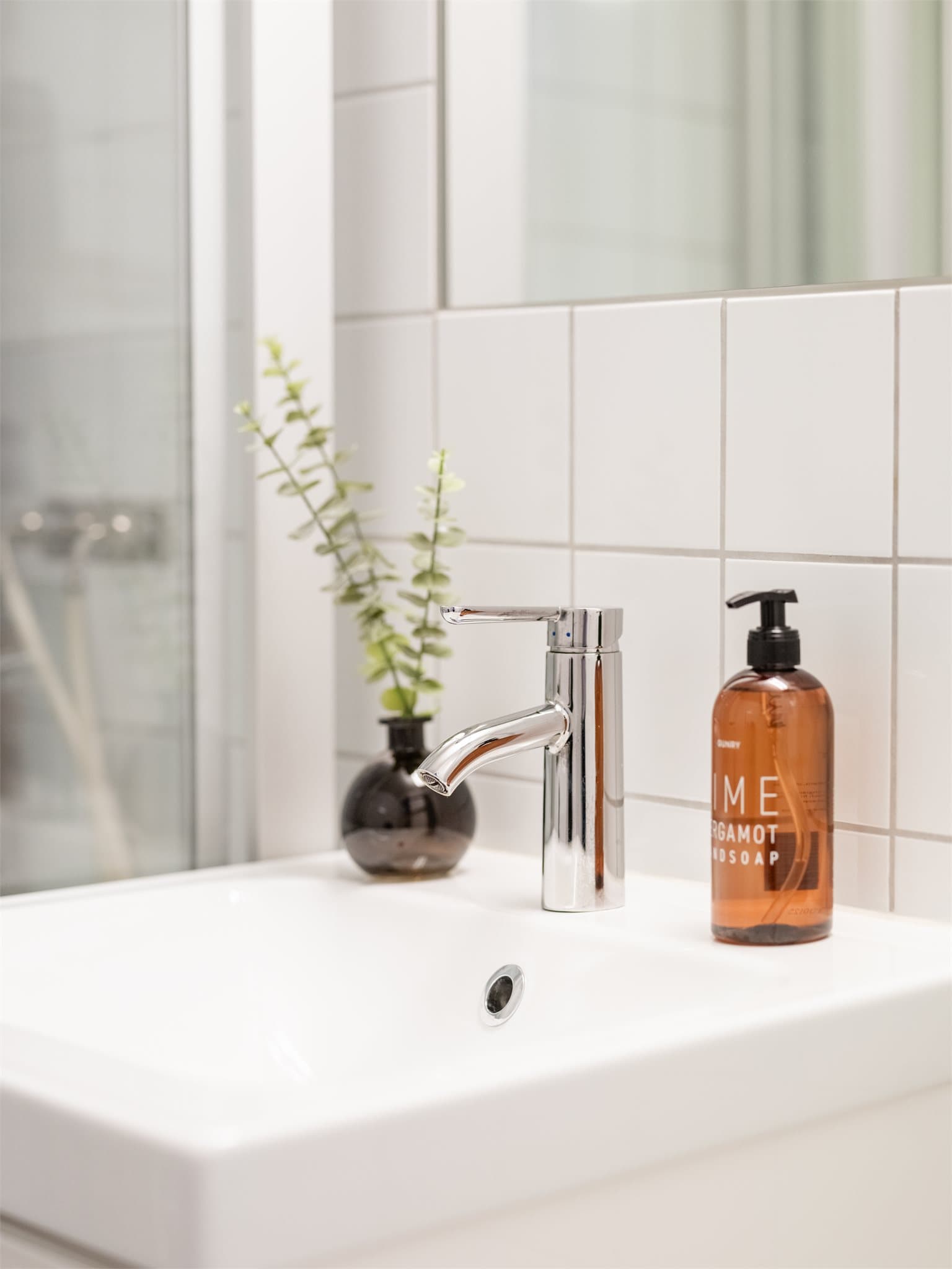 Servanten på badet ble fornyet i 2021.