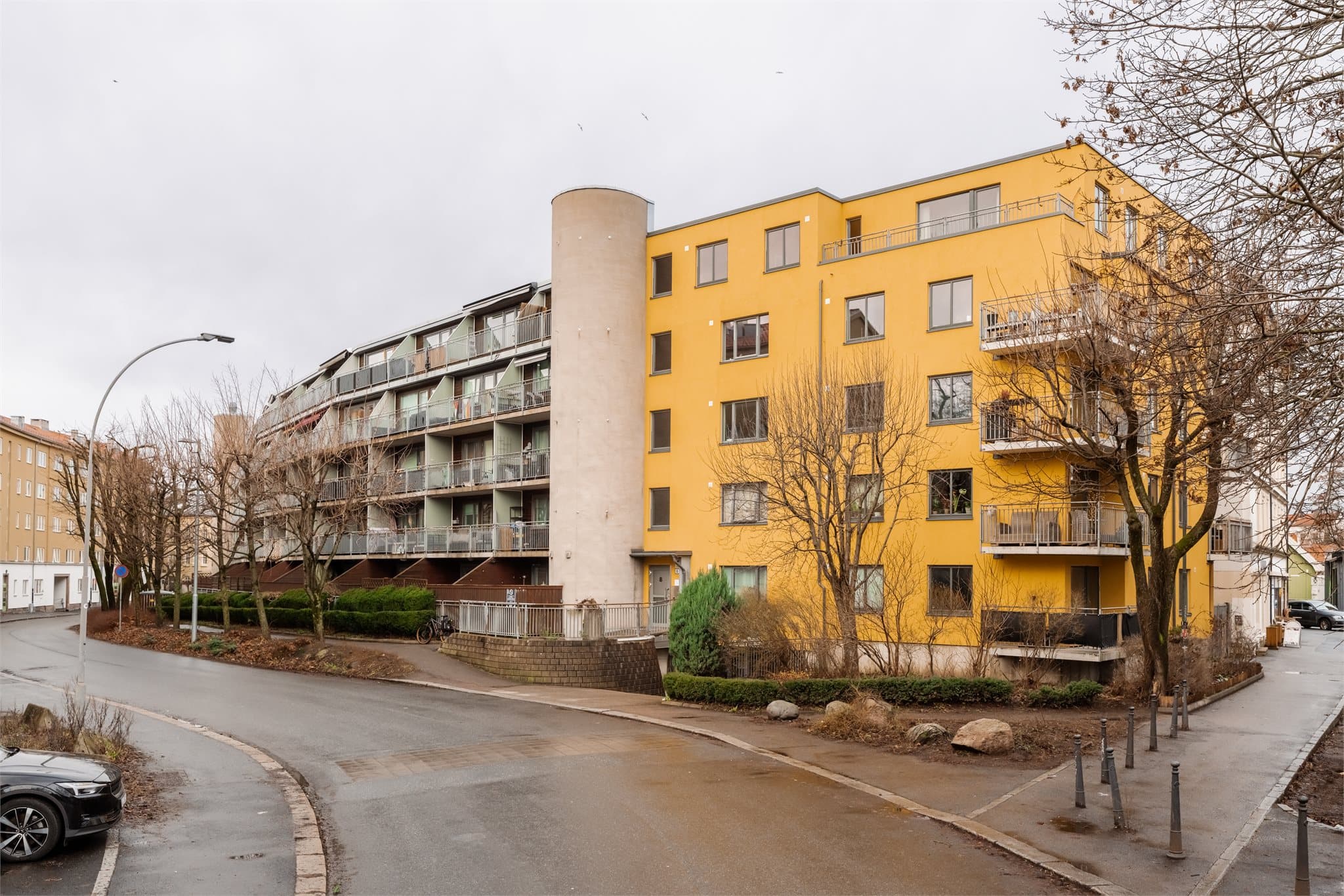 Rolig og tilbaketrukket beliggenhet, men likevel sentralt.