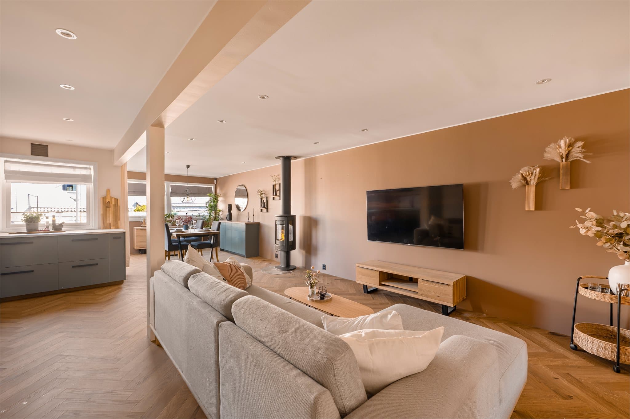 Gina Granli v/Emera eiendomsmegling (tlf. 99274052) har gleden av å presentere Landskronaveien 313!