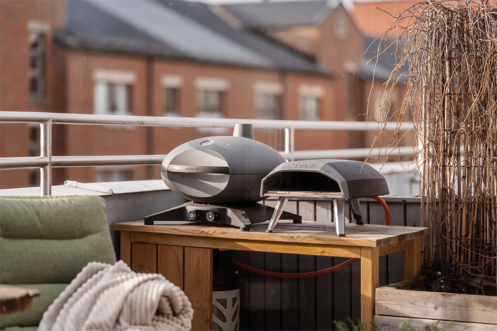 Her er det god plass for utekjøkken og sosiale sammenkomster.