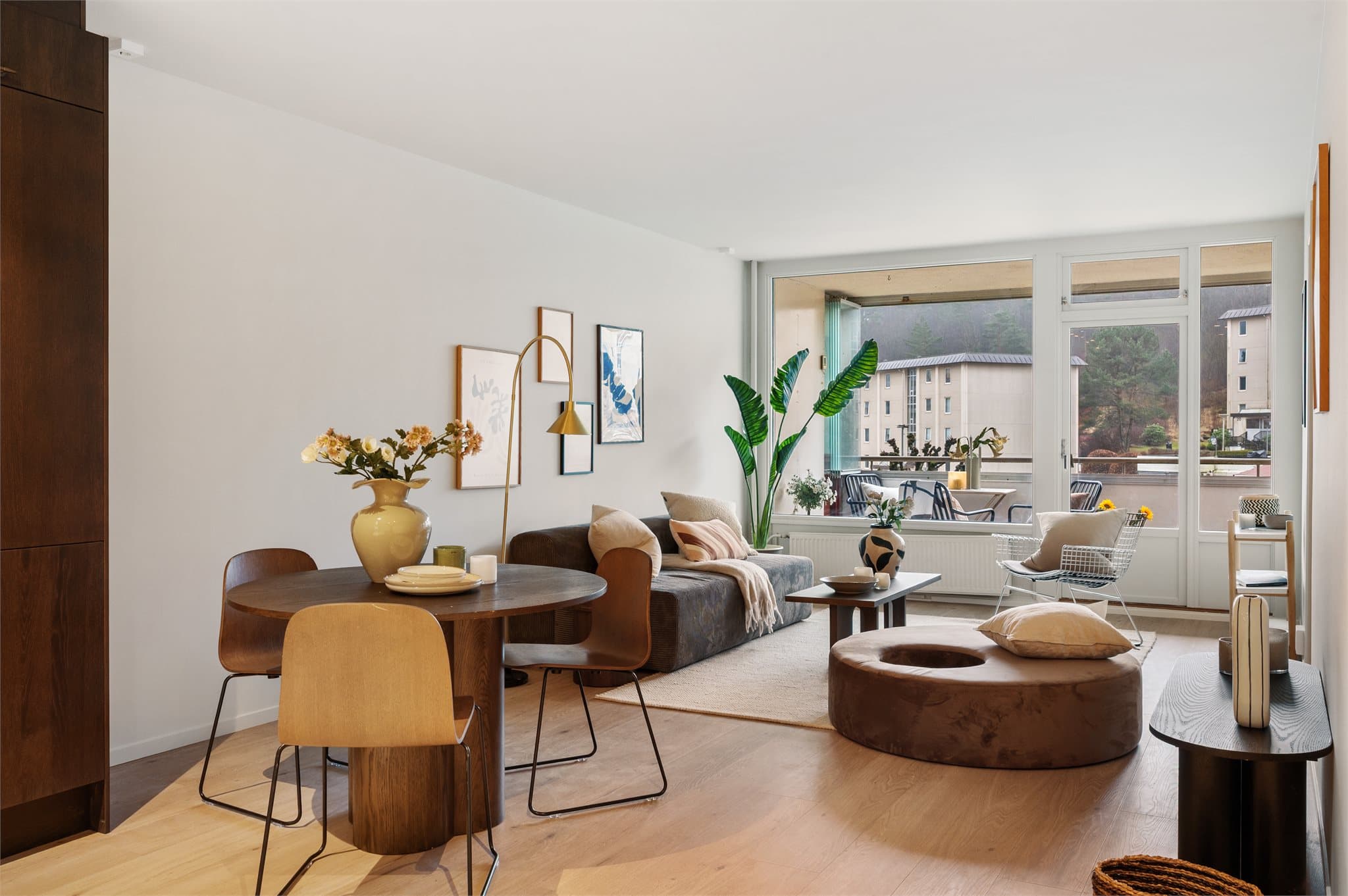 - Emera eiendomsmegling v/ Hamza Choudhary har gleden av å presentere Vestre Vadmyra 35 -