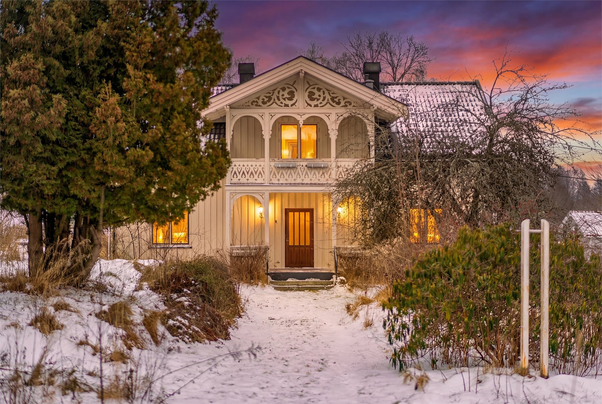 Digitalt skapt skumringsbilde - velkommen til visning!