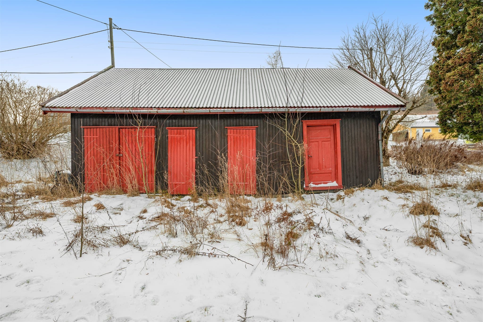 Uthus med flere boder