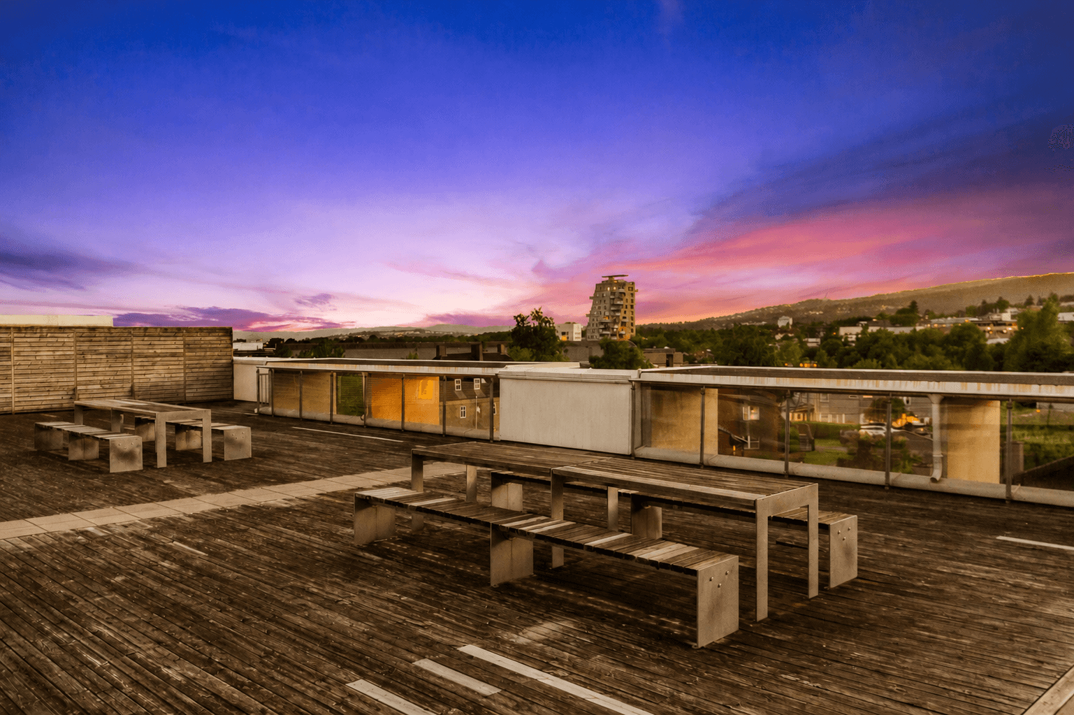 Felles takterrasse til glede for alle beboere i sameiet.