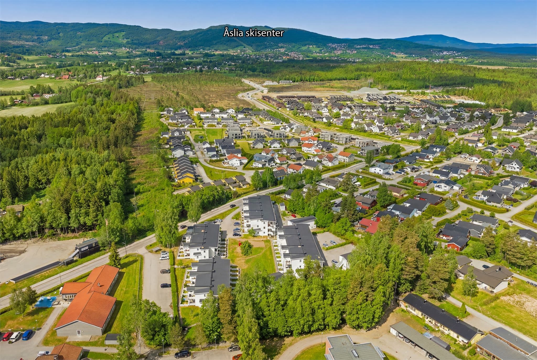 Nærhet til flotte friluftsområder sommer som vinter.