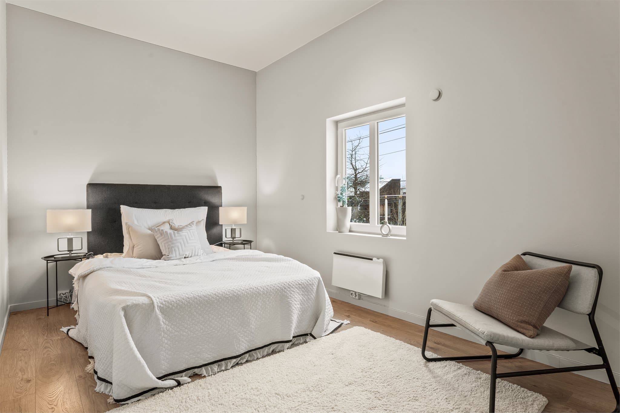 Leiligheten har tre gode soverom.