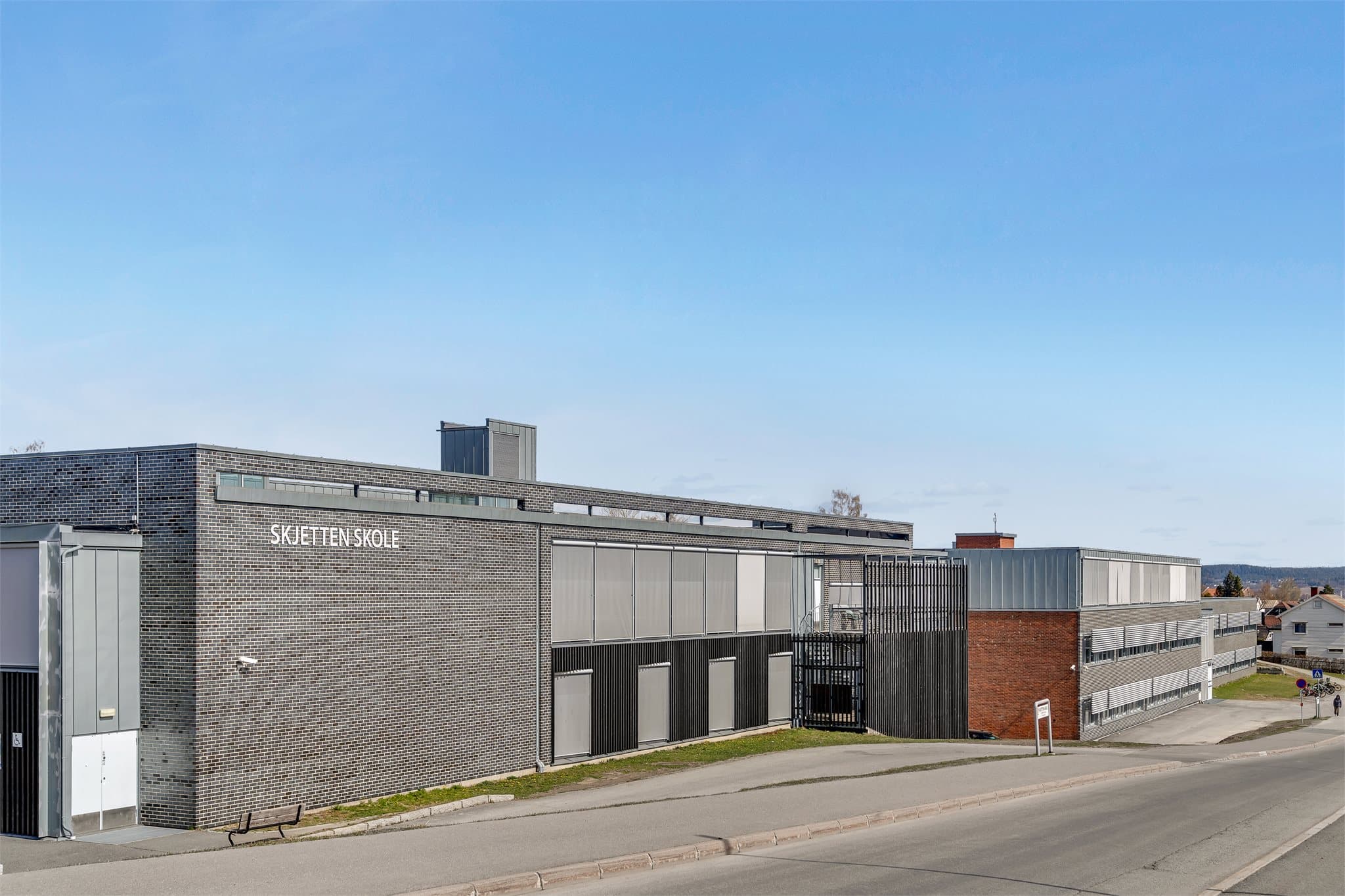 Nærhet til diverse skoler.