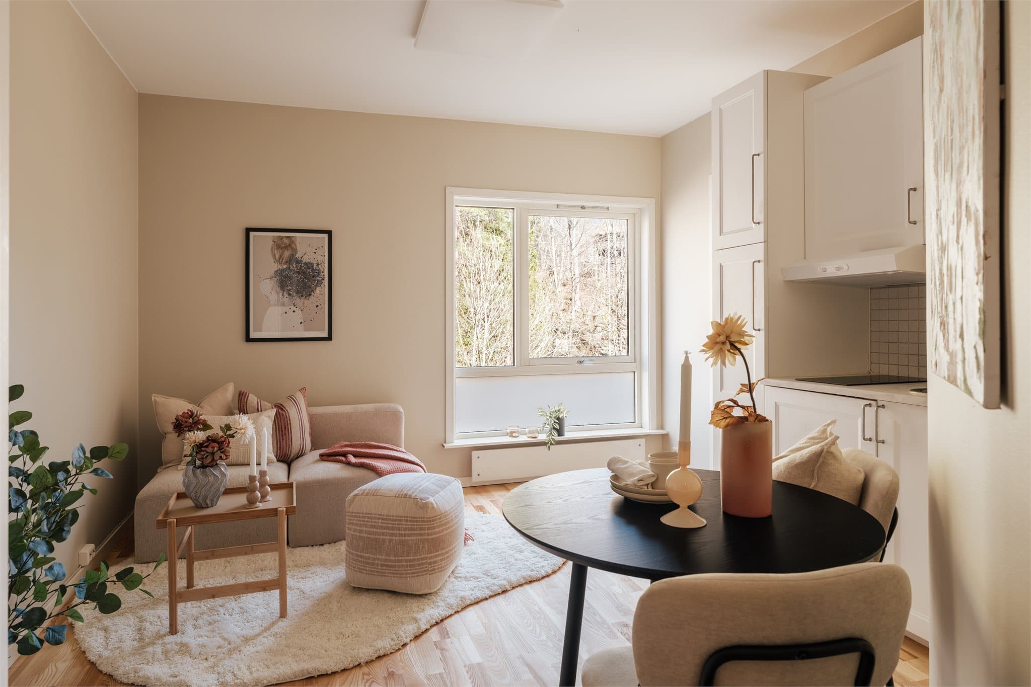 Leiligheten ligger i 4. etasje og har heisadkomst.