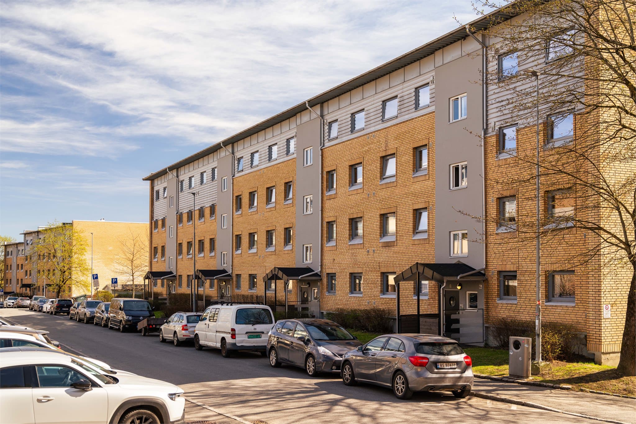 Veitvetstubben 6B ligger skjermet og rolig til på Veitvet, i et område som er godt tilrettelagt for barnefamilier.