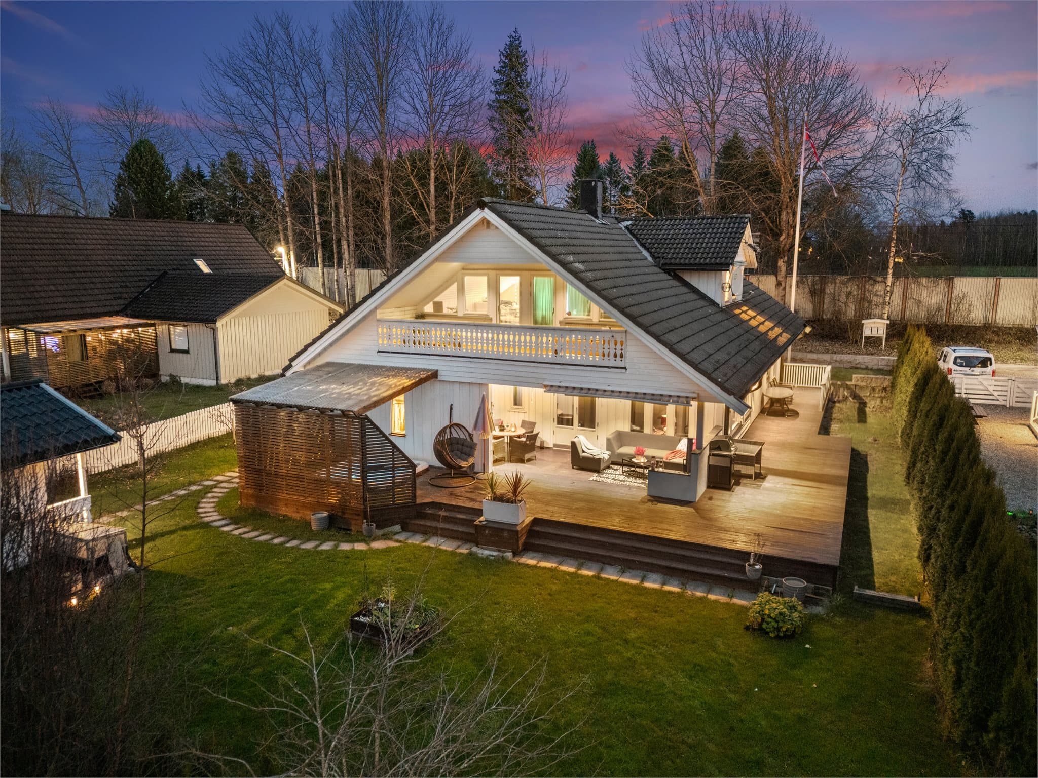 Velkommen til en innholdsrik og familievennlig enebolig