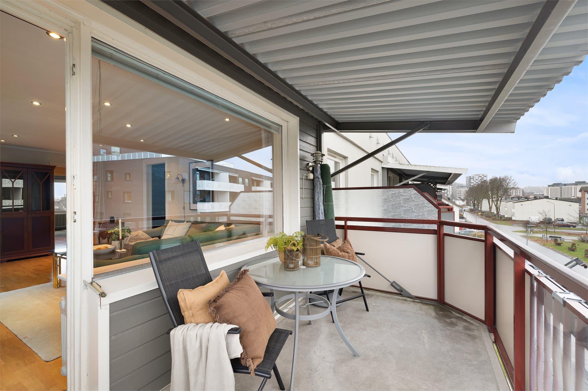 - Et av leilighetens store kvaliteter - privat og praktisk uterom -