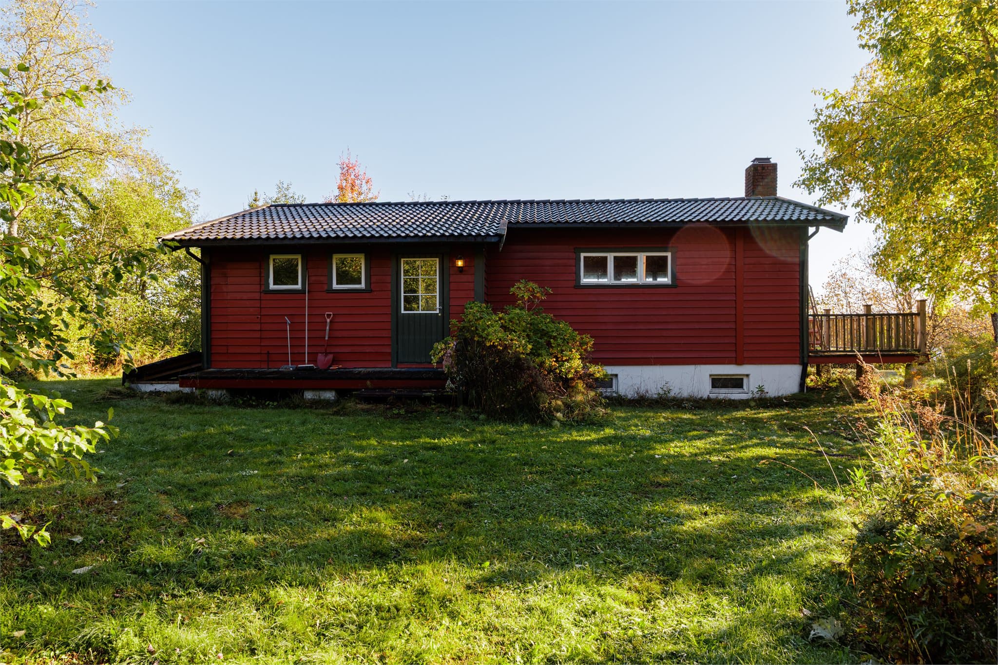 Her får du en idyllisk beliggenhet og nærhet til friluftsliv.
