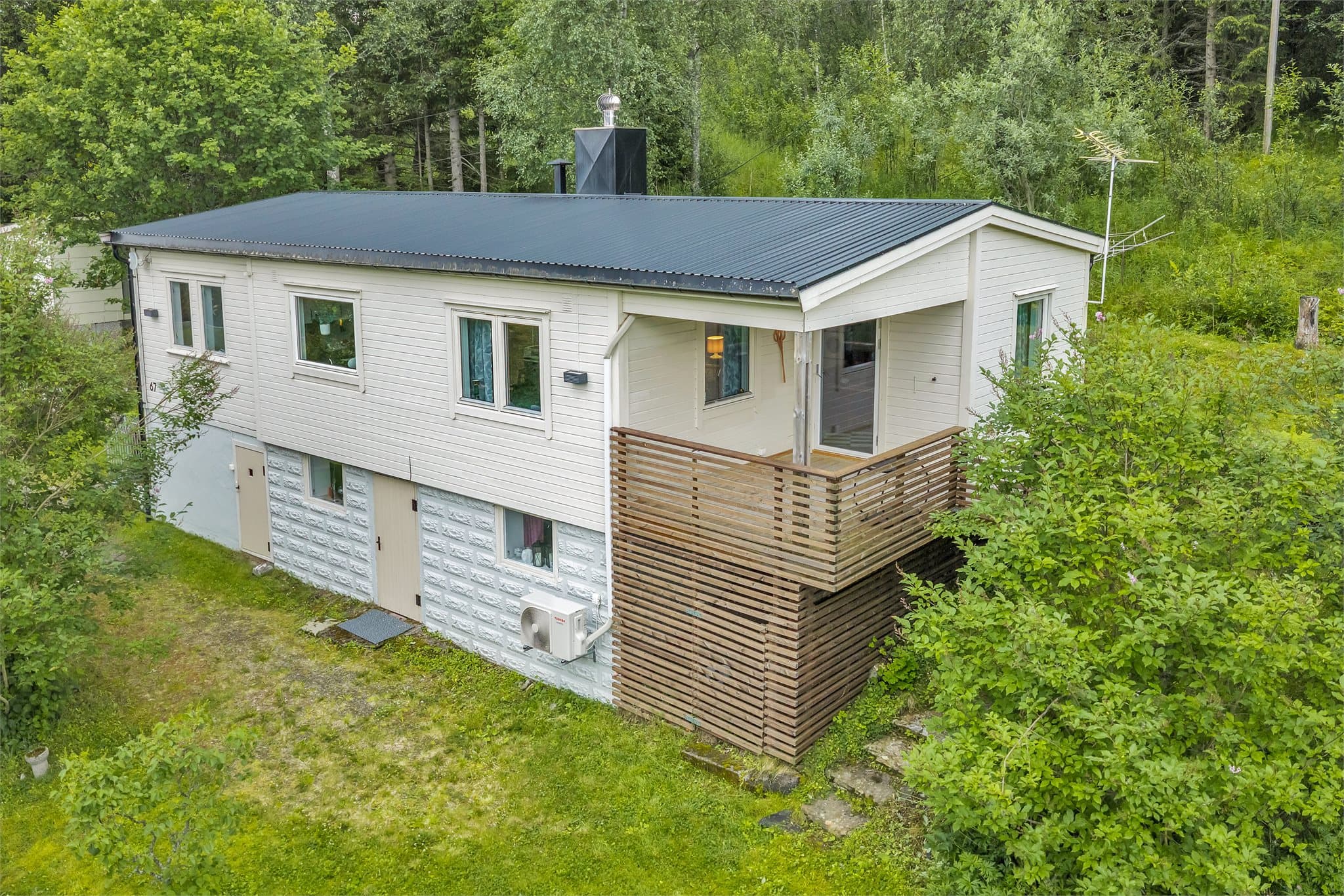 Velkommen til denne innholdsrike eneboligen i Ballangen presentert av Emera eiendomsmegling! Foto: Willem Mathlener