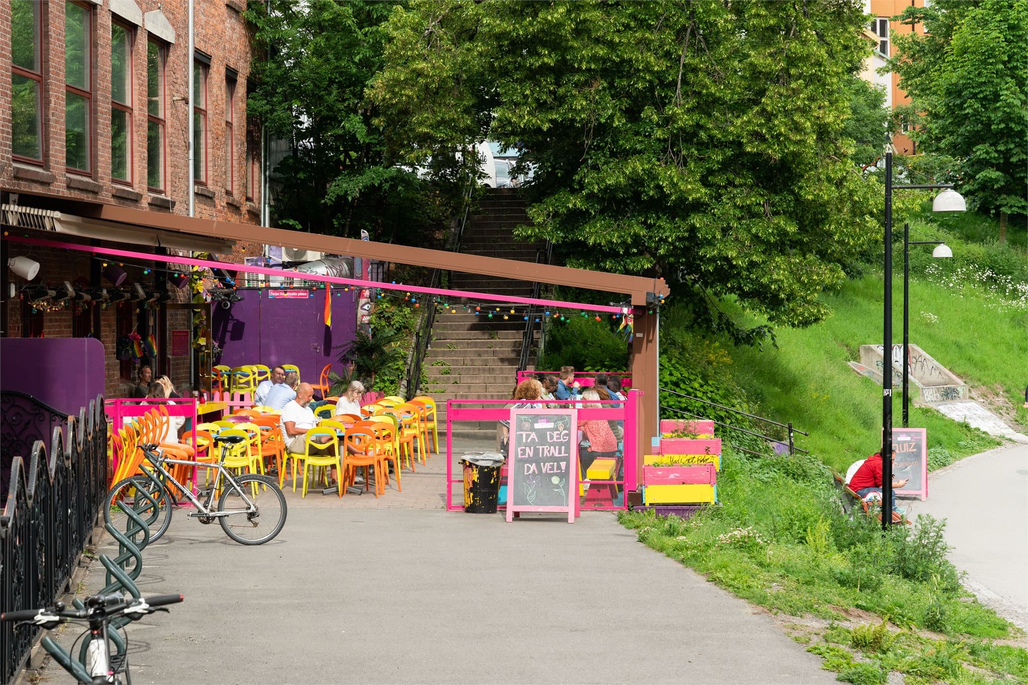 Kort spasertur til populære serveringssteder og turstier langs Akerselva og Vulkan.