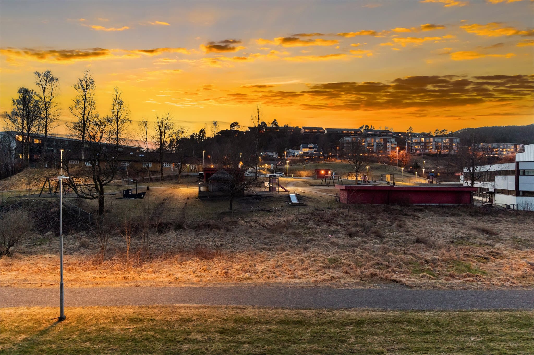- Attraktiv og familievennlig beliggenhet i et rolig boligområde i Fyllingsdalen -