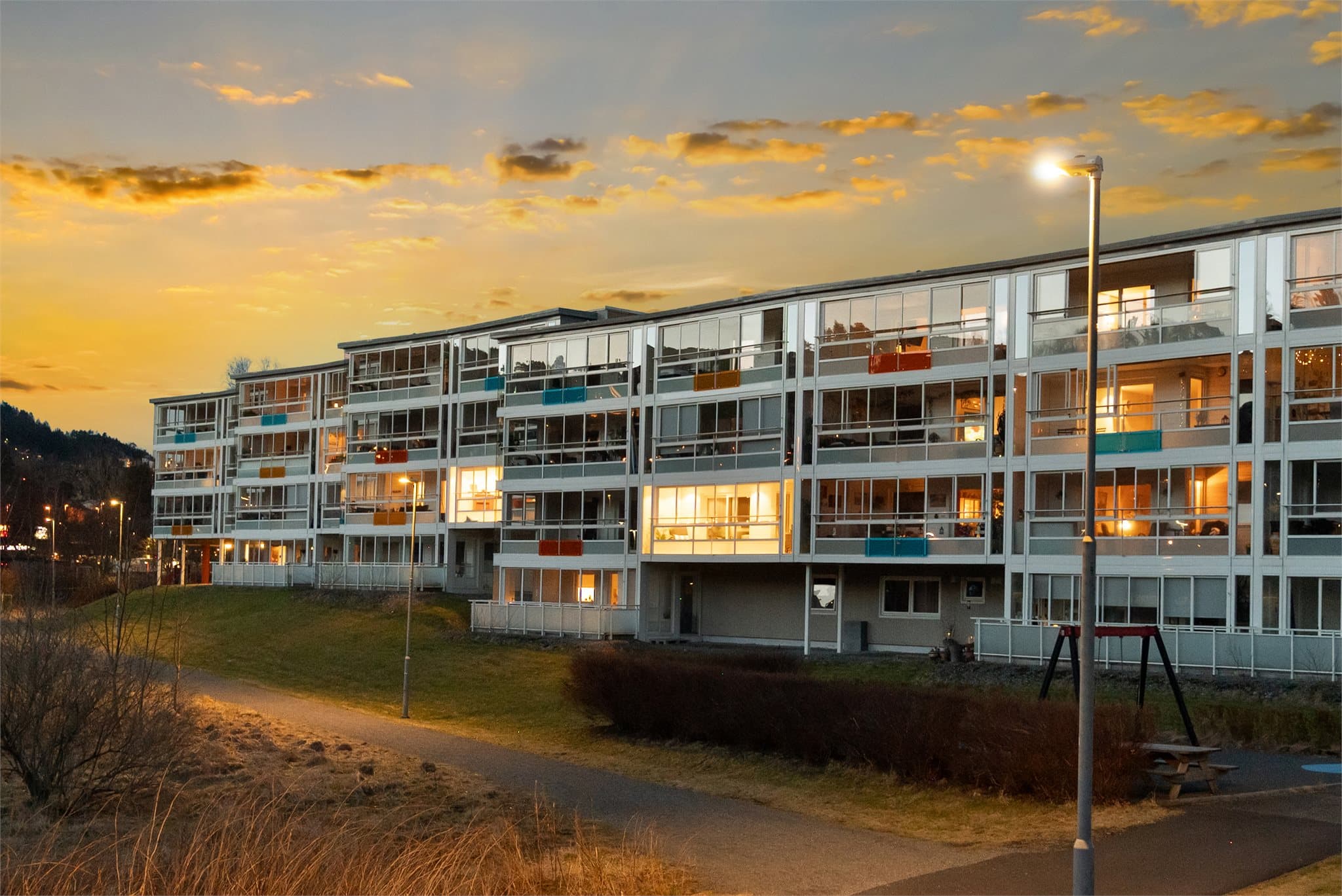 - Kun 6 minutters gange til nærmeste bussholdeplass -