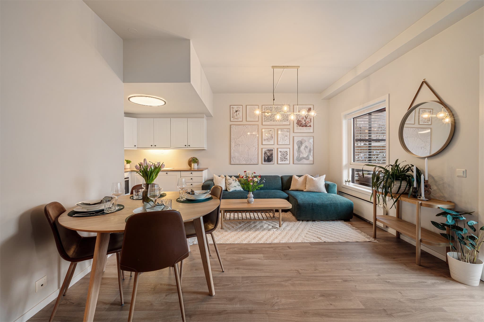 - Selger har gjennomført flere lekre moderniseringer siden overtagelse i 2022 som bla. nytt gulv, nye gulvlister og nymalte overflater-