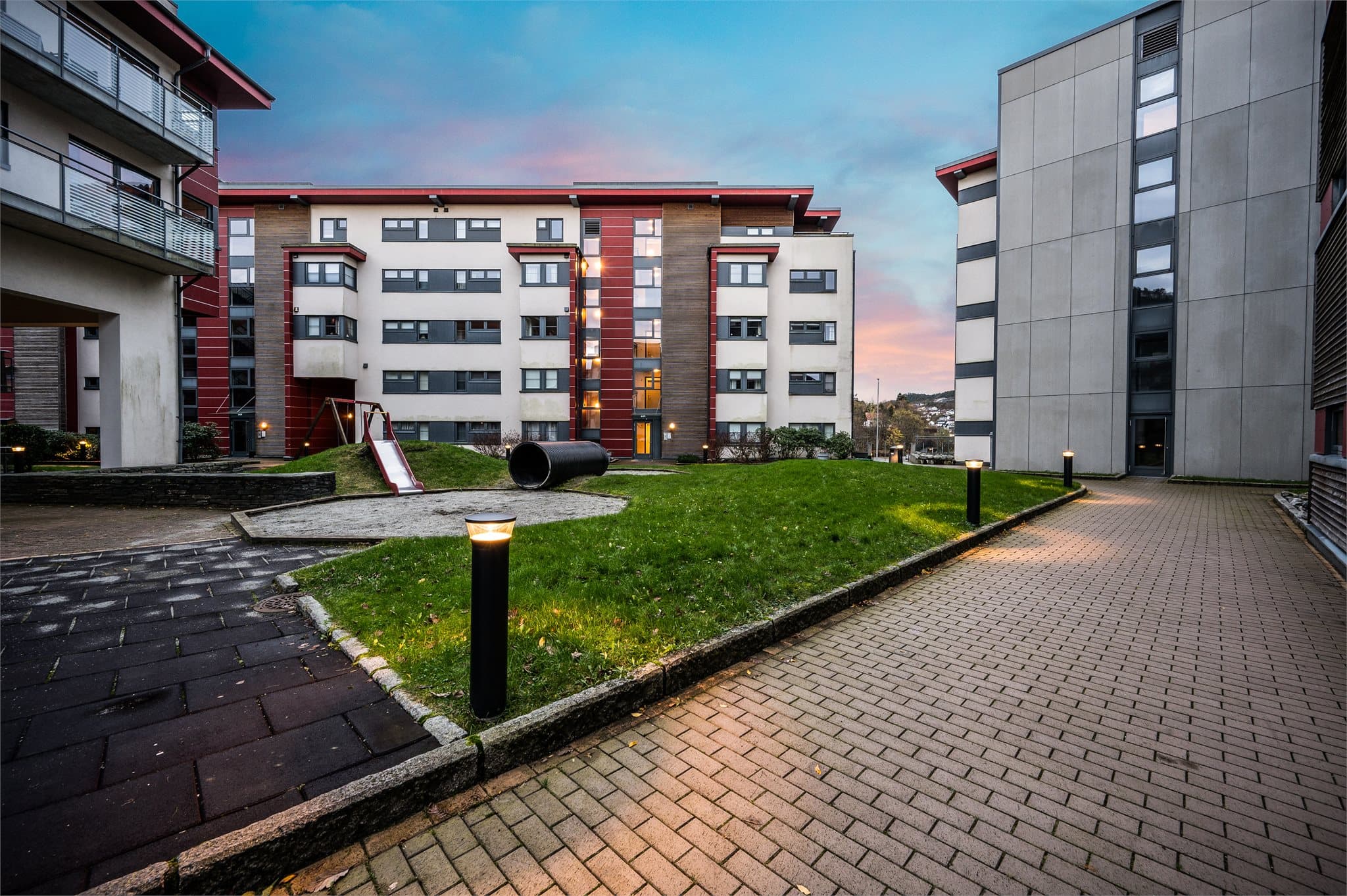 - Her bosetter du deg i et attraktivt område, i et sameie med fornuftig økonomi og høy trivselsfaktor -