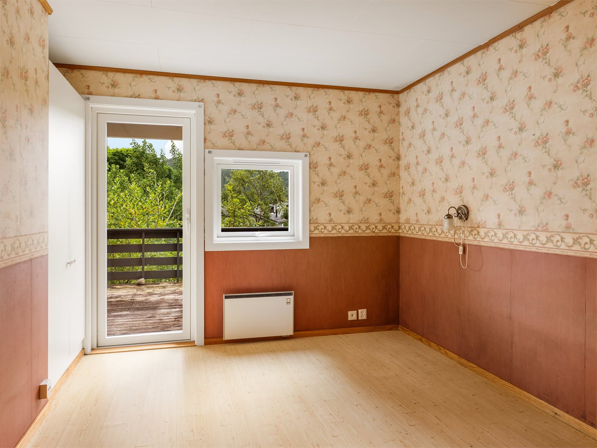 Hovedsoverommet måler 11,9m² og har egen utgang mot veranda