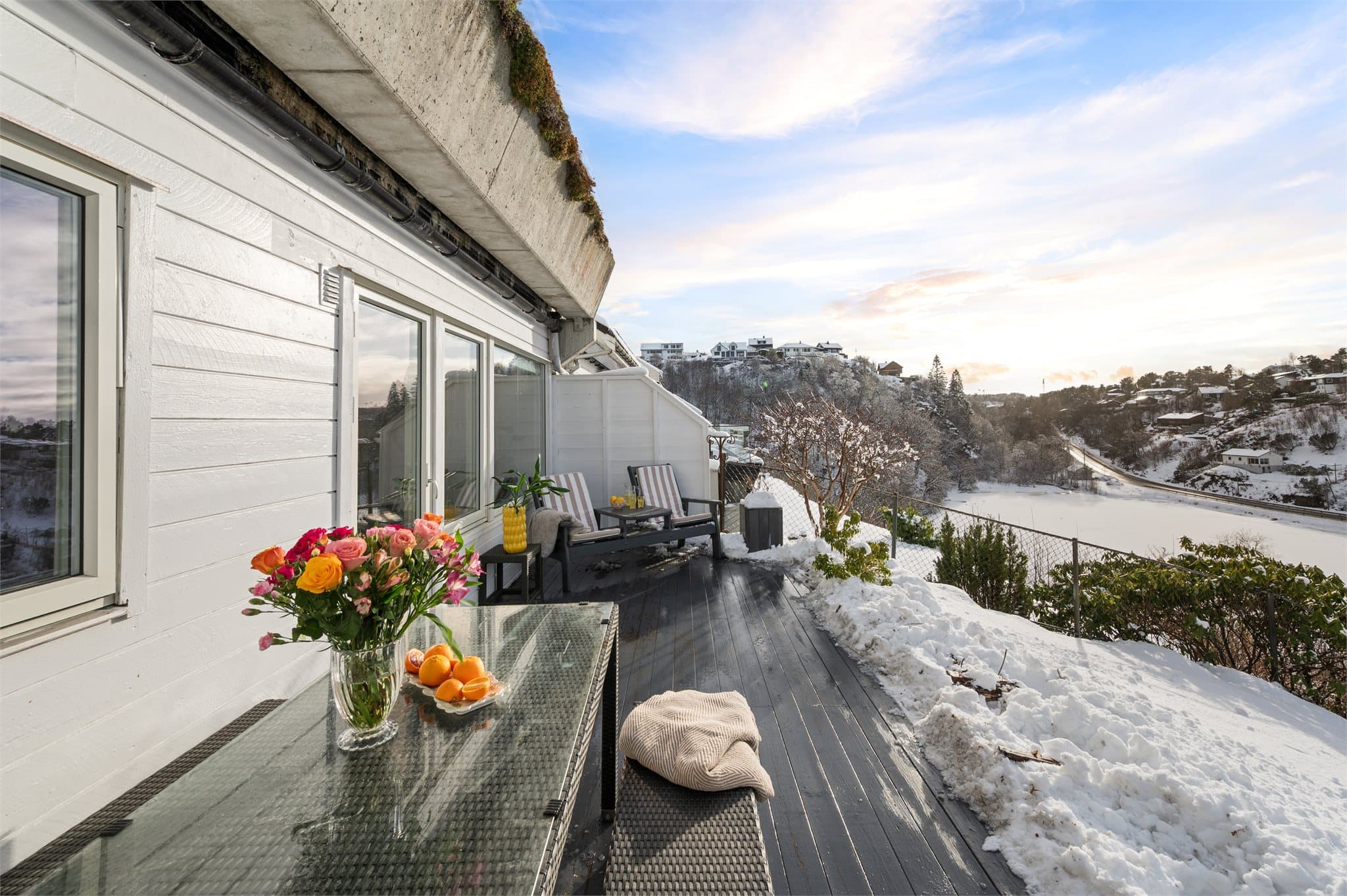 - Nye vinduer og altandør ble montert i 2024 (produsert i 2023) -