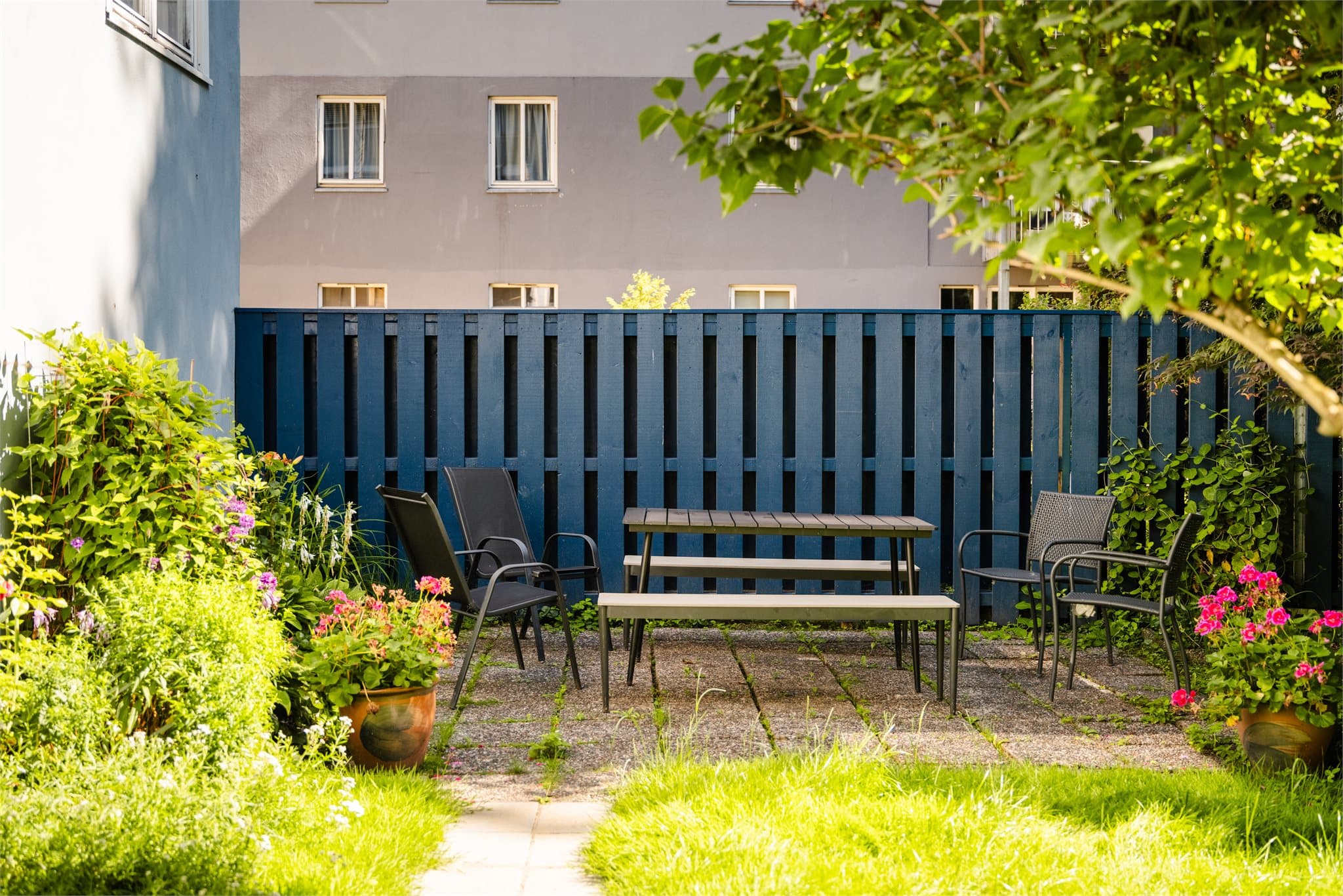 Tilgang til en frodig, felles hage – en rolig oase sentralt på Rodeløkka.