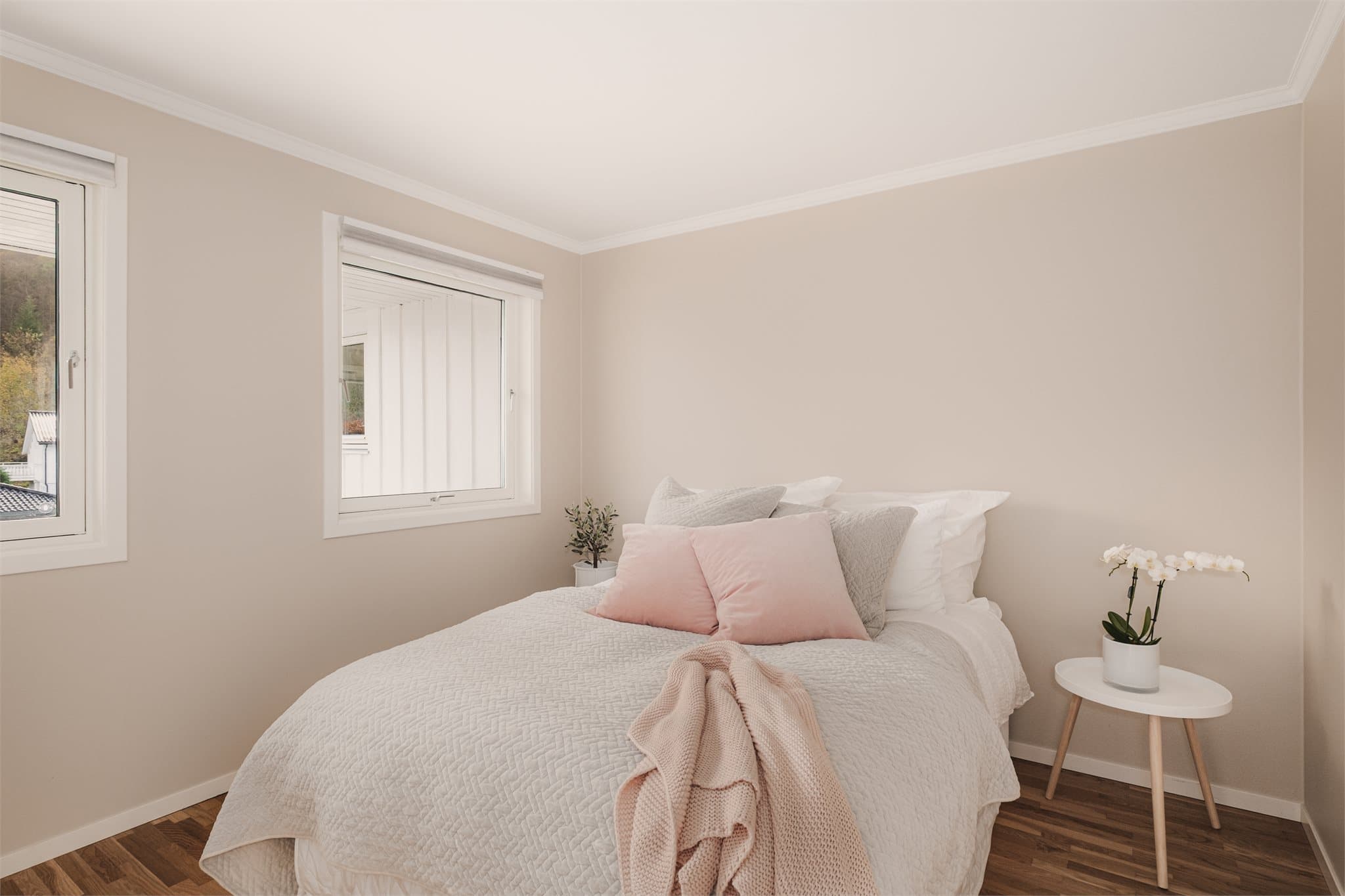 - Andre soverom i hovedetasjen måler 12,5m² -