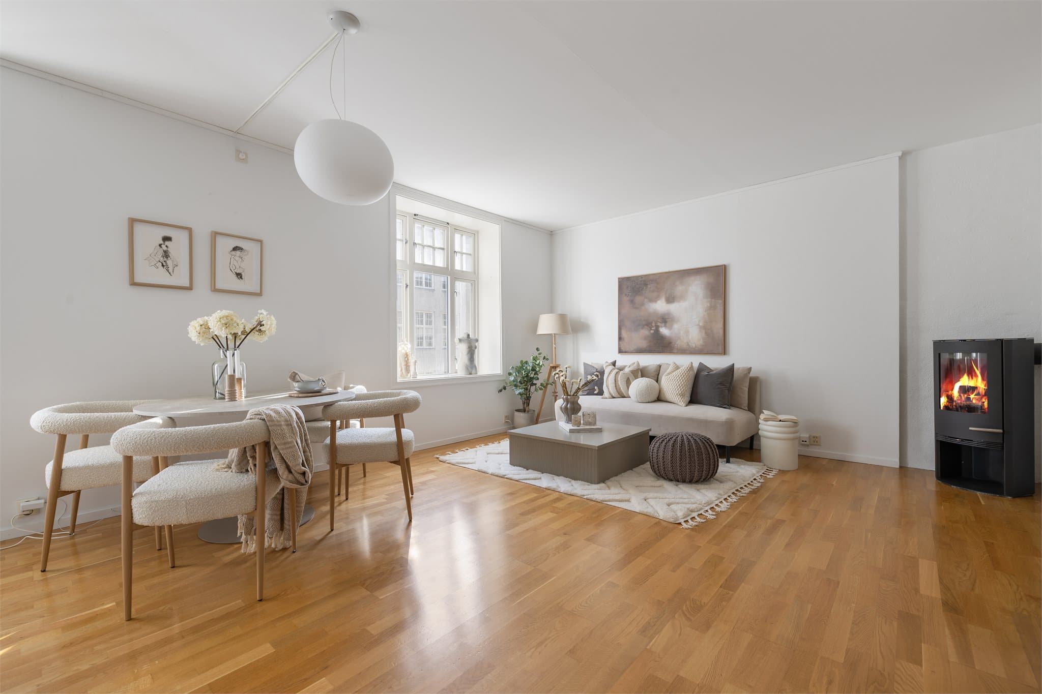 En lys og særdeles pen bygårdsleilighet med sentral og attraktiv beliggenhet på Lilleby.