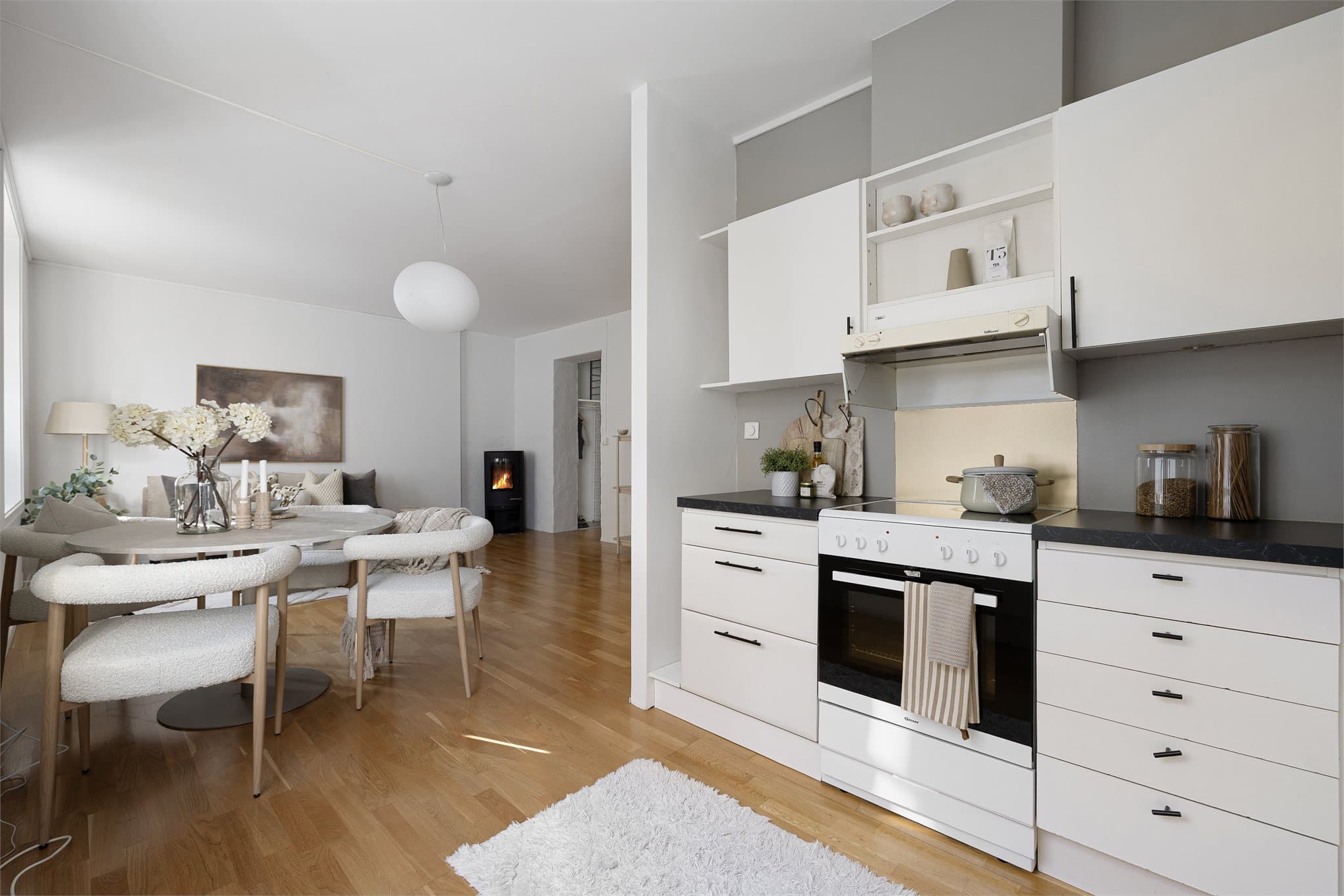 Her bor man med skjermet beliggenhet, men samtidig sentrumsnært med gangavstand til Solsiden og City Lade.