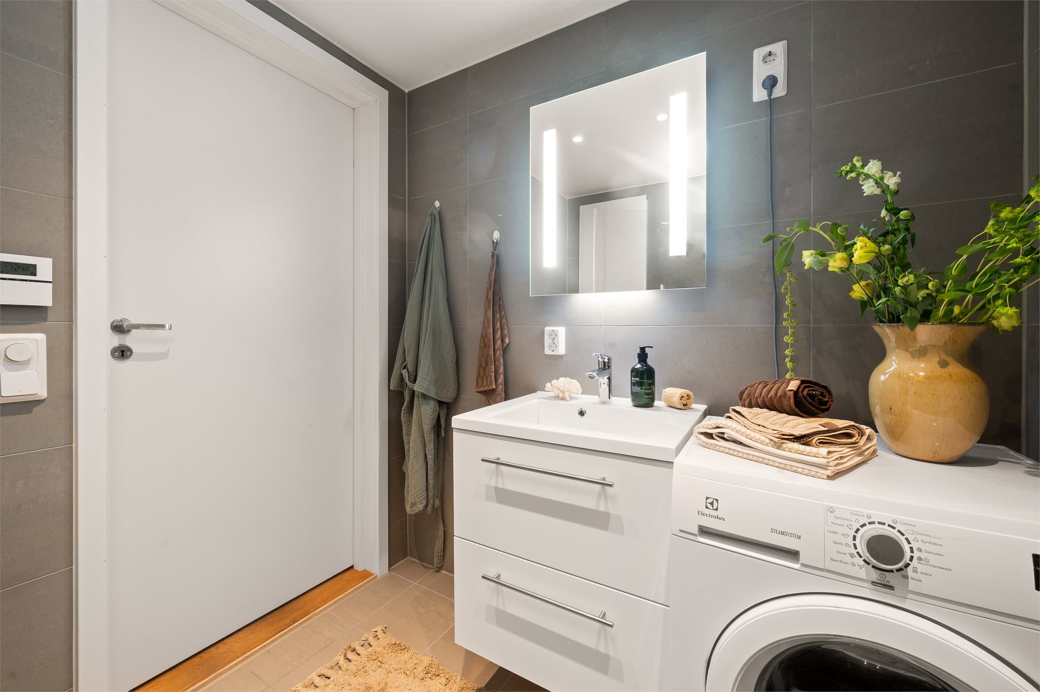 Det er opplegg til vaskemaskin.