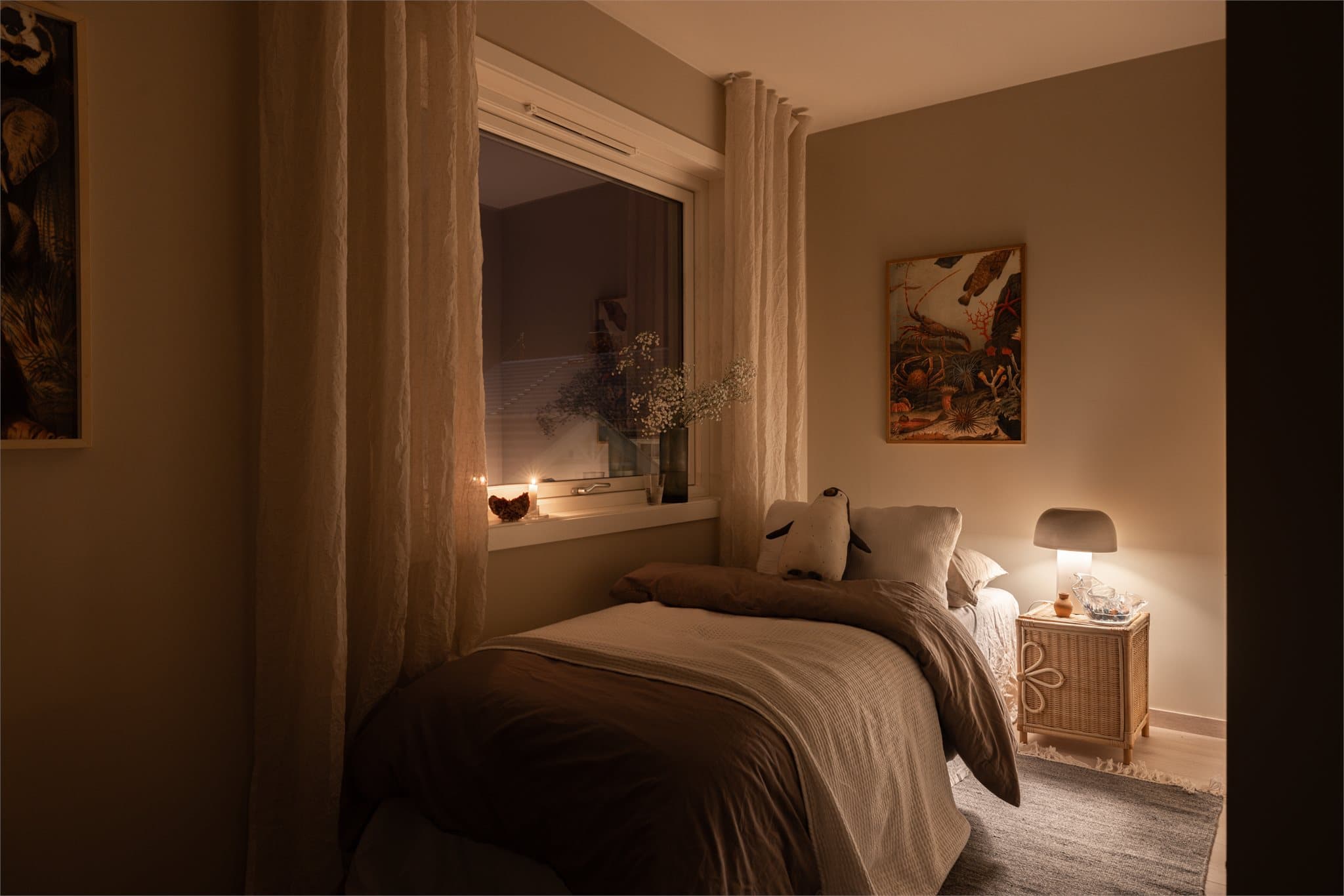 Alle rommene er møbleringsvennlige og to er ekstra store.