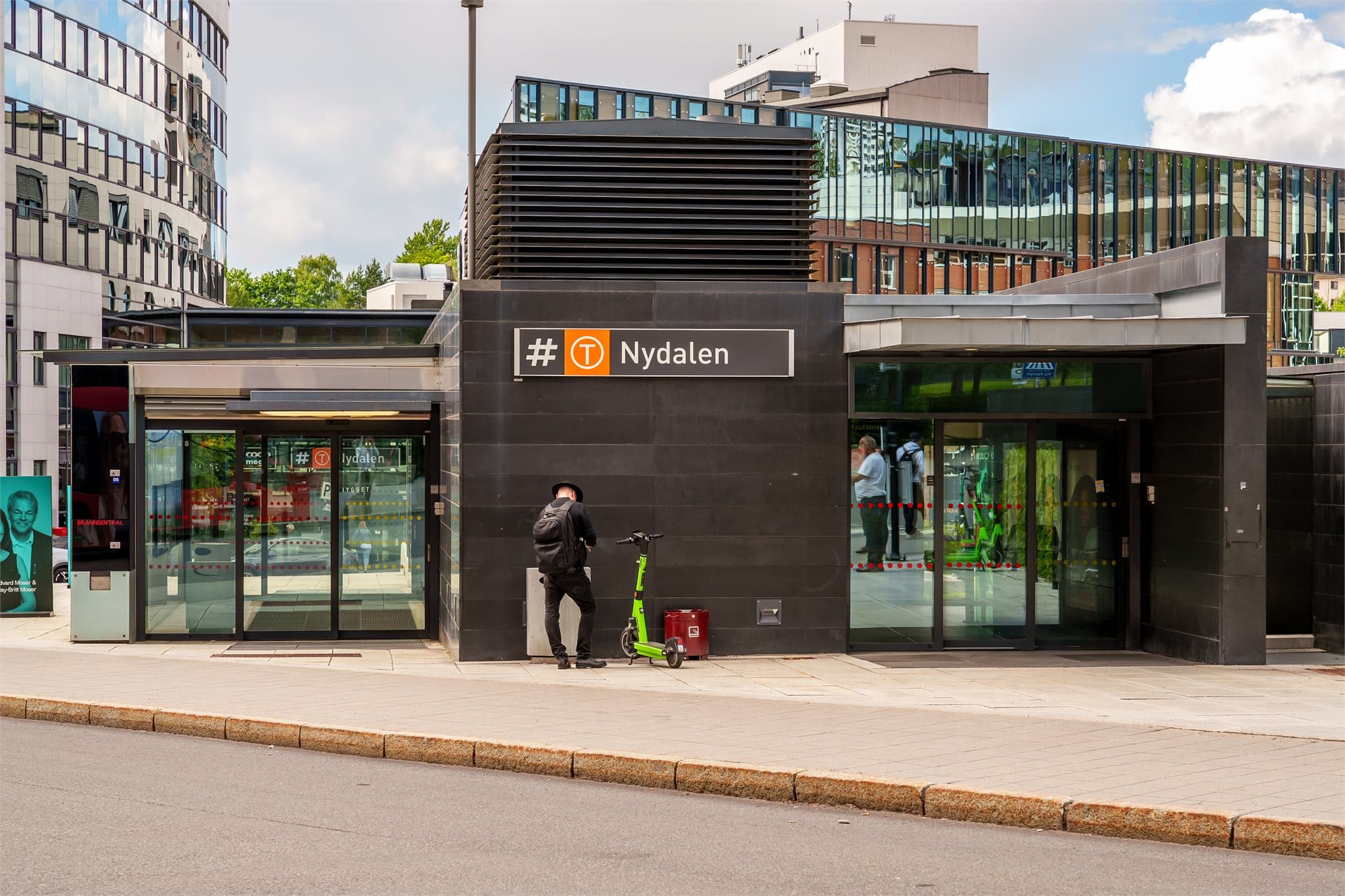 T-Banen i Nydalen er en kort spasertur unna leiligheten