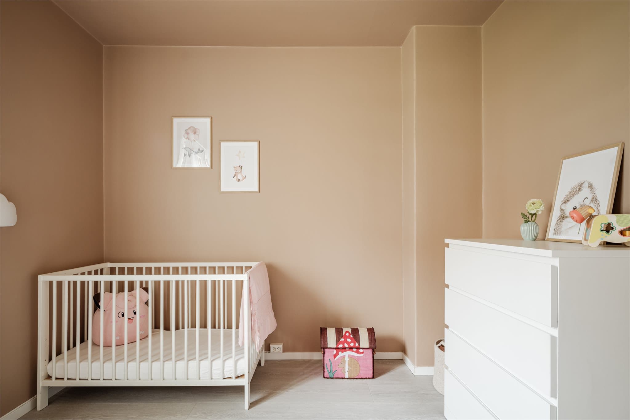 Begge soverommene er romslige og har den samme gode standarden.