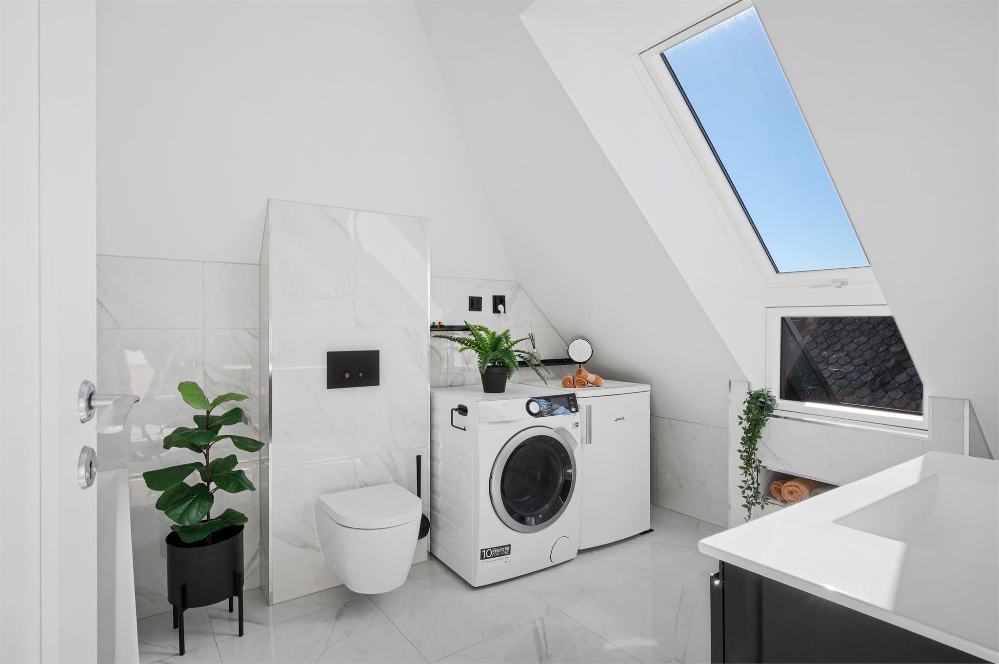 - Badet måler 7,8 m², hvor man også har opplegg for vaskemaskin -