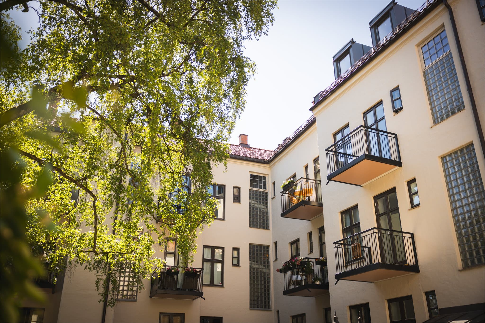 Leiligheten har en god intern beliggenhet i byggets 3.etasje.