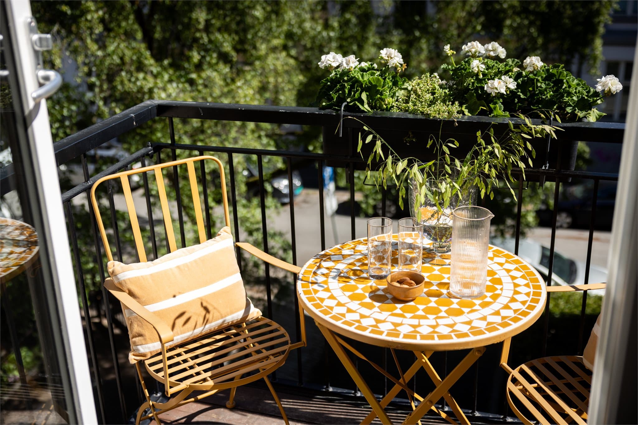 Her nytes varme sommerdager med formiddagssol.