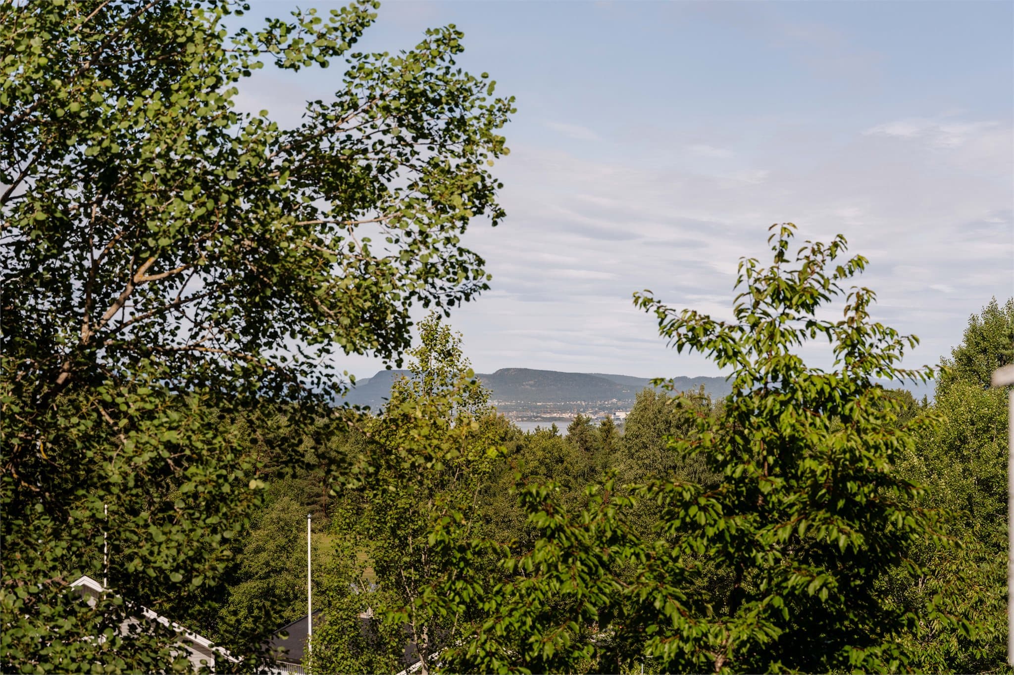 Sjøgløtt fra balkongen!