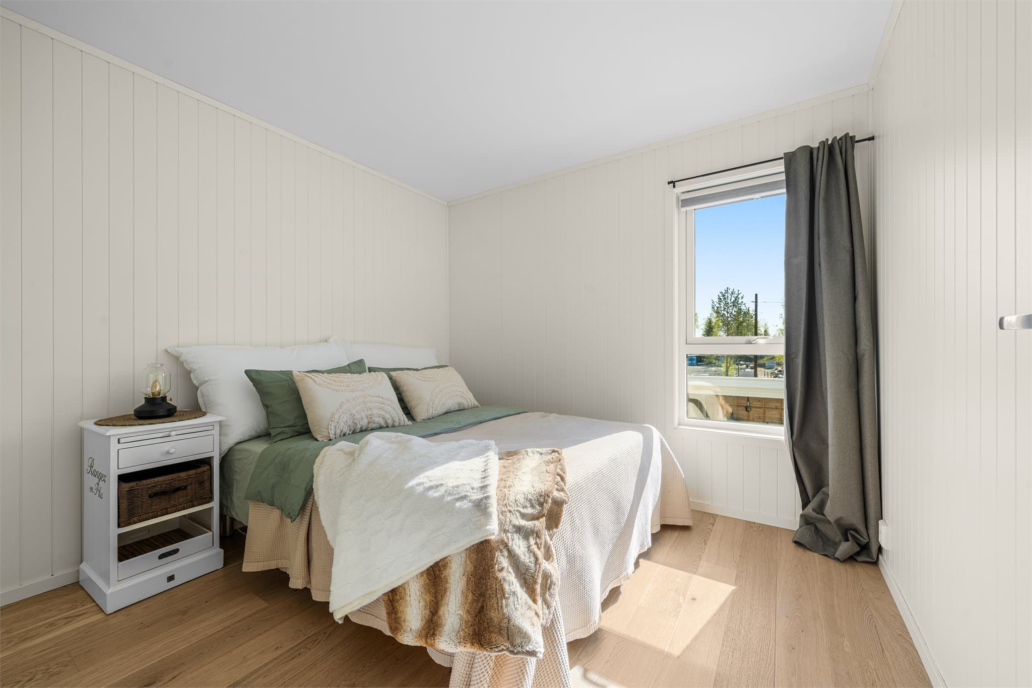 Hovedsoverom som har god plass til dobbeltseng