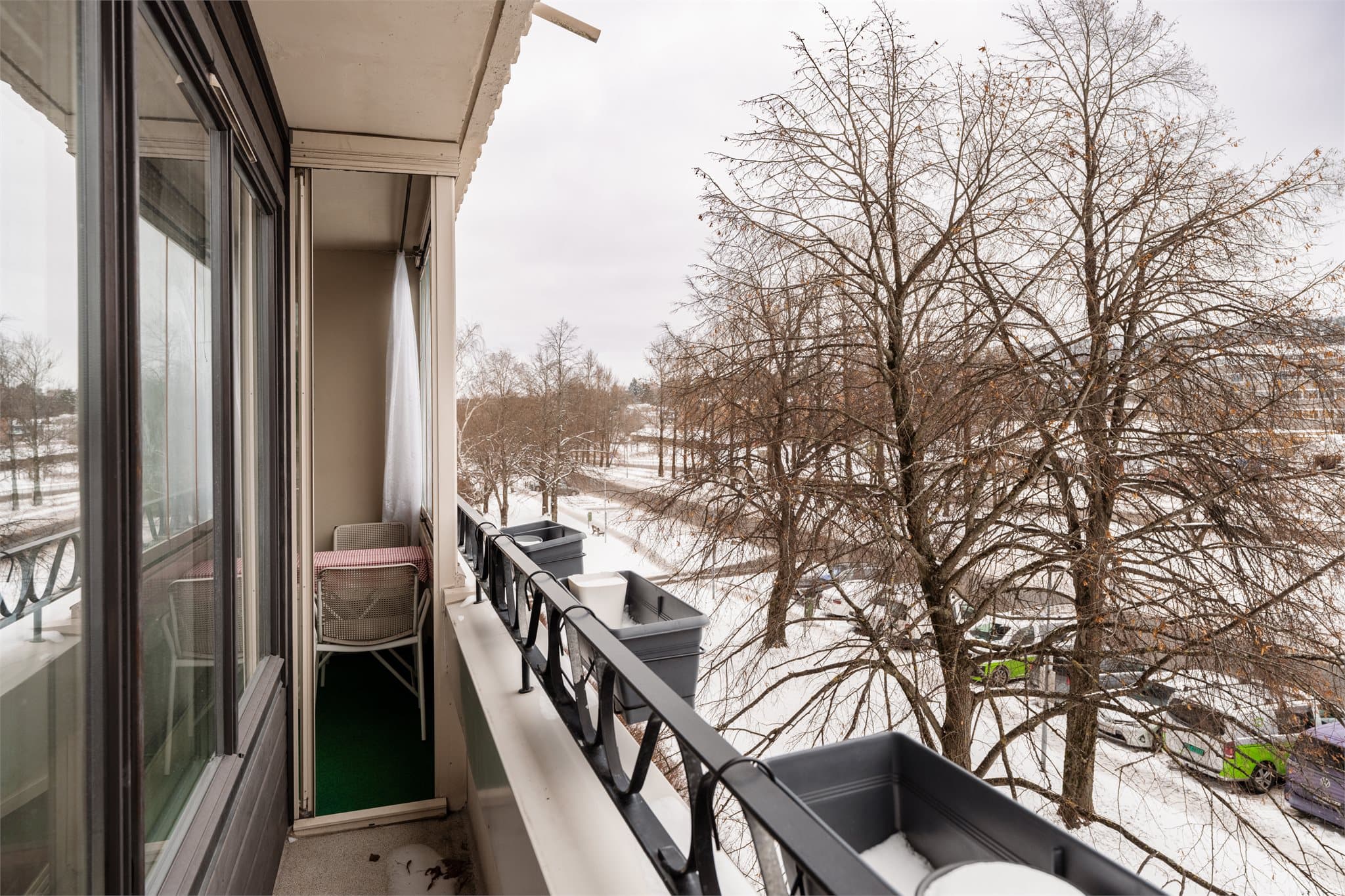 Hyggelig utsyn fra balkongen.