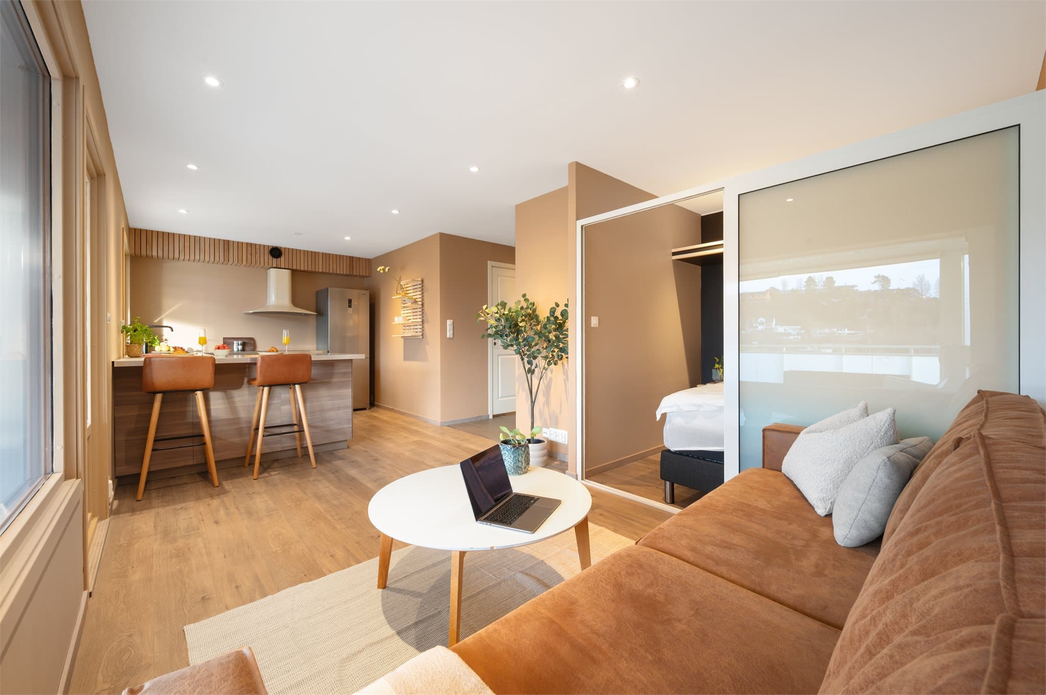 - Flott stue med åpne kjøkkenløsning på 19,8m² -